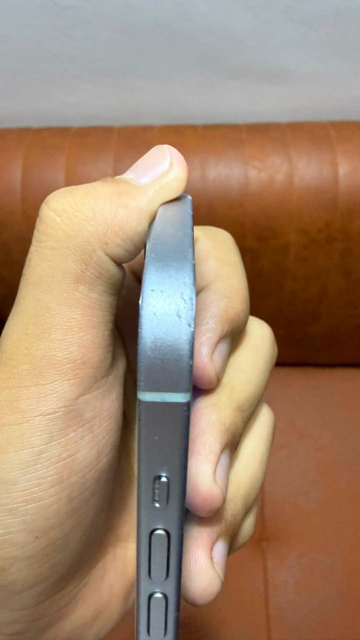 📱🔥 iPhone 15 للبيع
128GB
🔋 بطارية مبدلة، صحتها 100%
📶 دبل سيم: شريحة فعلية + إلكترونية
✅ شغال وفحص كامل
⚠️ بيه ضربات بسيطة بالشاصي
🖥️ الشاشة بيها شخوط بسيطة
📍 بغداد
💰 550 ألف — مجال للجاد فقط 🤝

📩 خاص واتساب /***********
