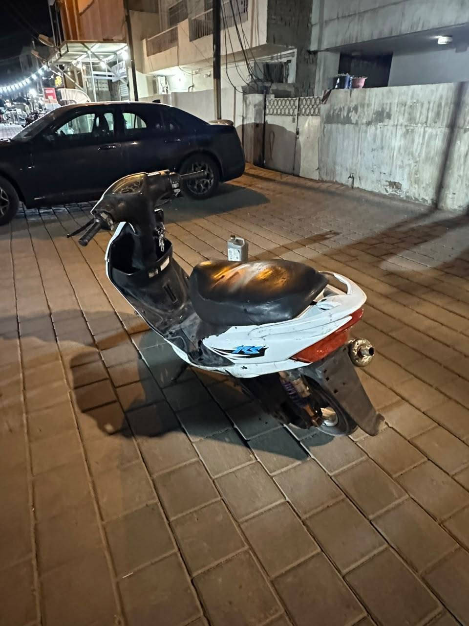 السلام عليكم دراجه ماكس عدله للبيع الدراجه نفس ماموضح بلصوره مكينه بلاديه ممفتوح صالنصه رياضي السعر 500 وبيه مجال العنوان الأمين الثانيه الاتصال للاستفسار ***********
