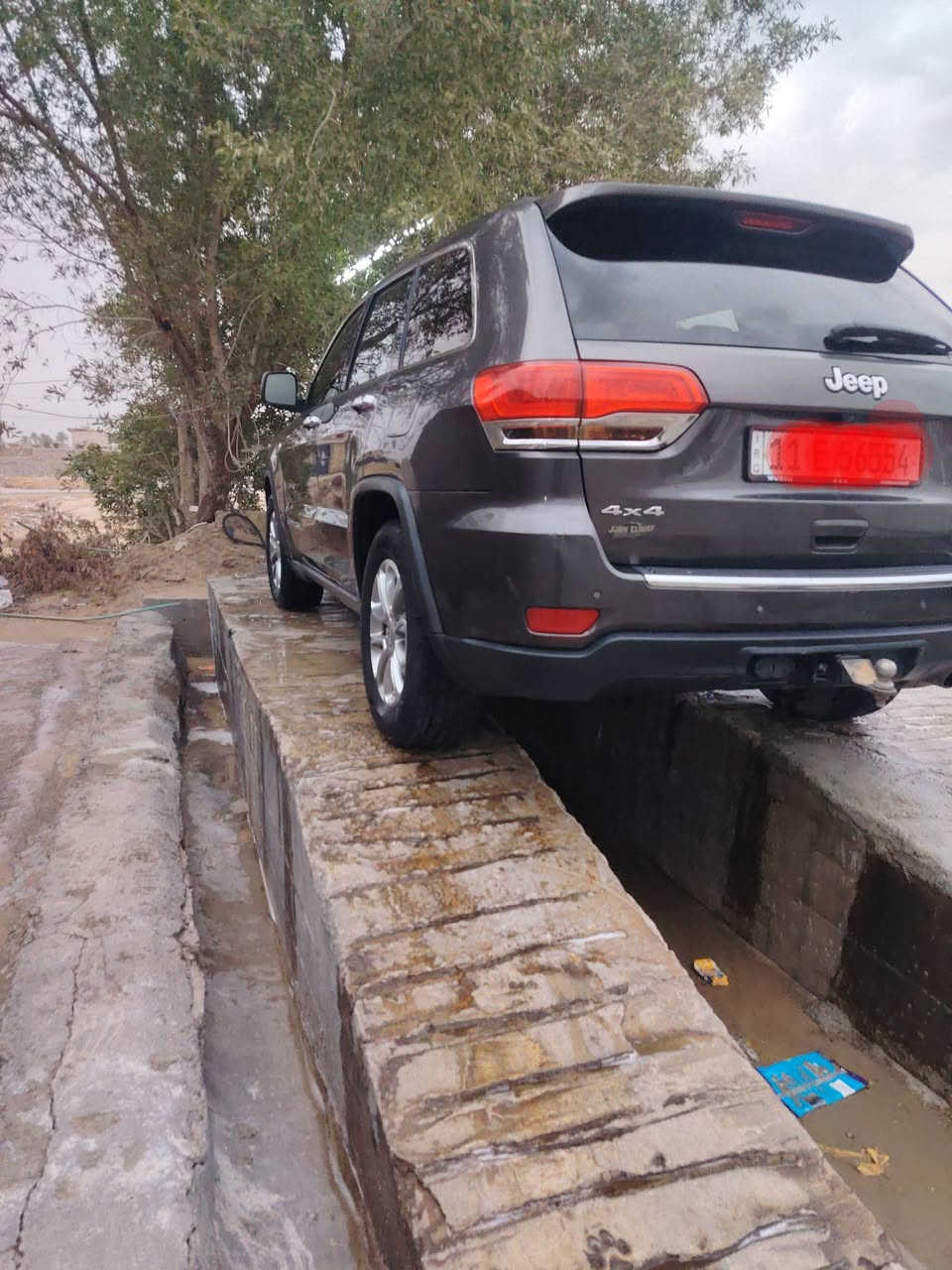 سلام عليكم جيب شيروكي لمدد ٢٠١٥ البيع رقم انكليزي بسمي بغداد حدث جملقات وبنيد
عنوان نجف كوفة علوة الفحل سعر ١٦٠ بيها مجال رقم الهاتف *********** ***********
