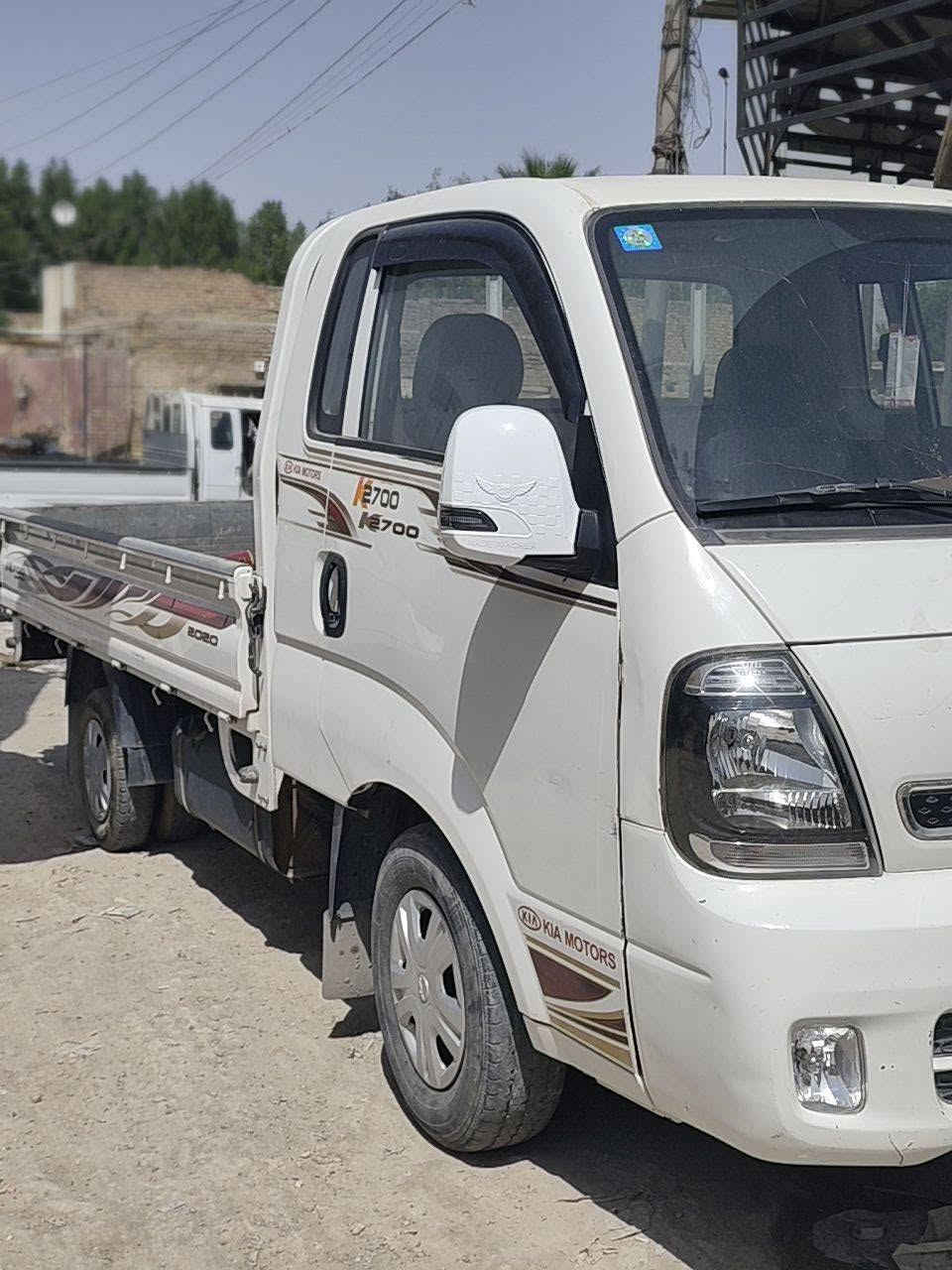 سلام عليكم كيه بنكو موديل 20رقم بغداد انكليزي سياره مكفوله مثل ما موضحه بصور وسونار سعر 127وبيه مجال حك جيه      عنوان بابل الحصوه 
رقم هاتف ***********
               ***********
