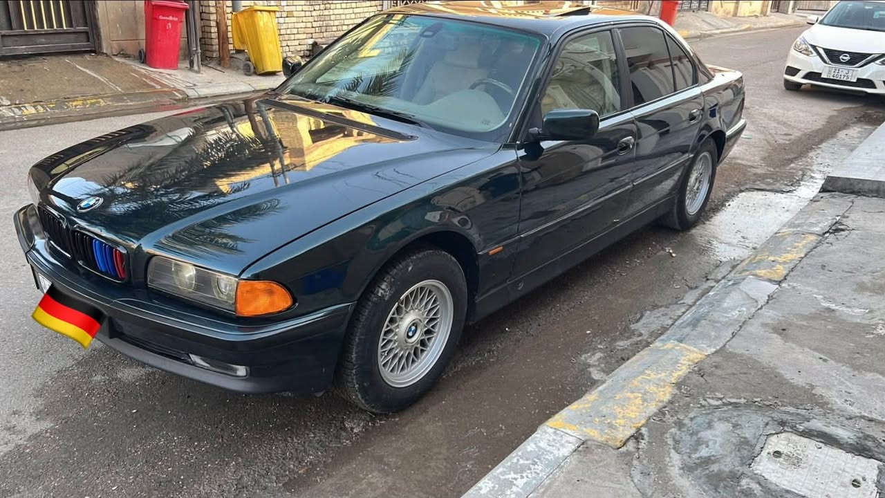 السلام عليكم BMW740i
موديل 1995

موصفات فووول 

1كشنات كهرباء

2كشنات جلد لون بيجي

3صندوك شفط

4كامره خلفيه وشاشه 

5جام اوتو

6سلايد

السياره كير ومحرك جدد 

غرفتها حلوه 

السياره صبغ عام للجماله 

بيه شخط بالجاملغ الخلفي مامبين

السعر 70 وبيه مجال بسيط

للاستفسار***********
