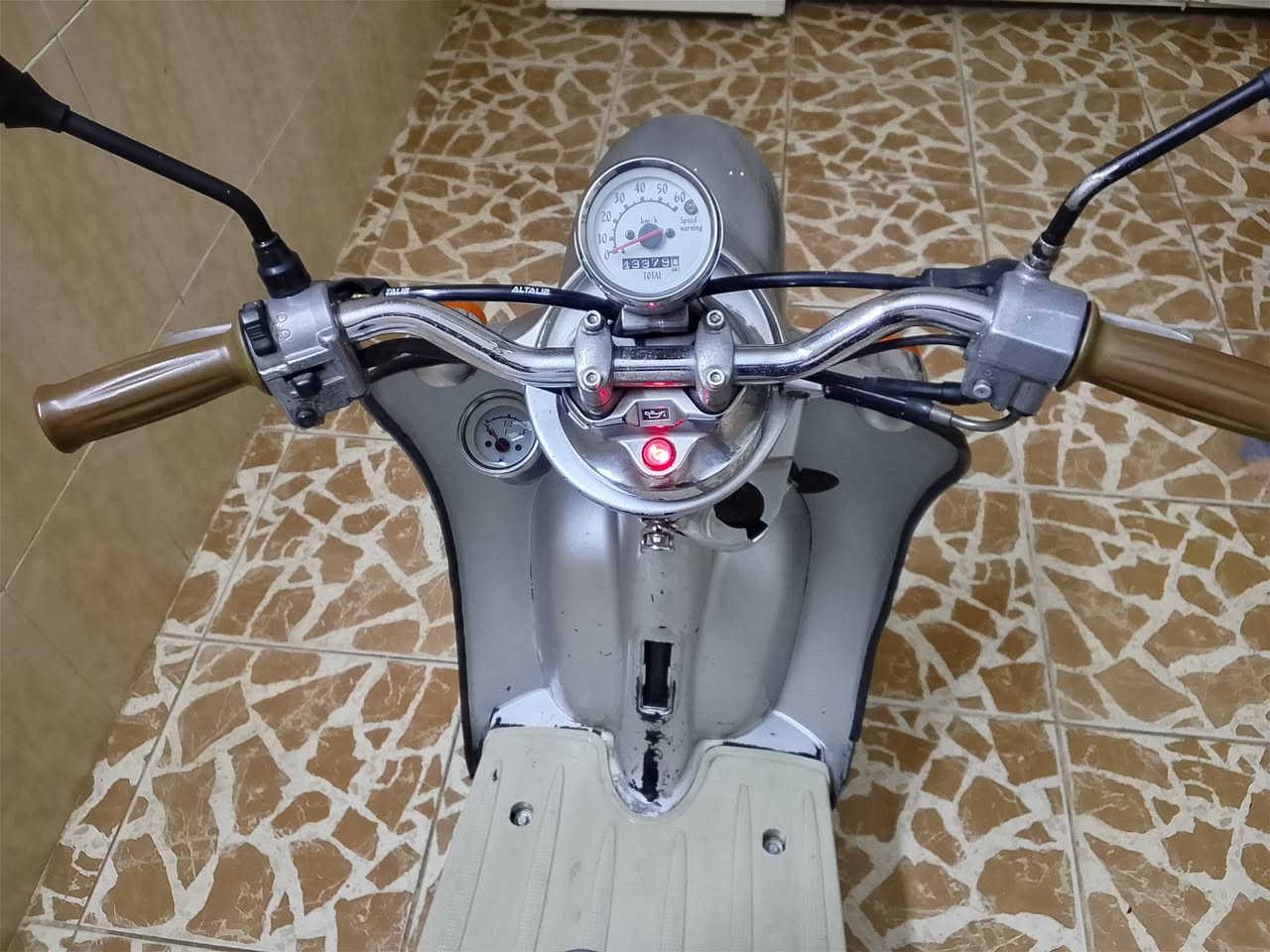 سلام علیکم  یاماها عبدالحلیم سوبر  فحل للبیع محرك مامفتوح شرط فحص كابریتر بلادي فیتبمب بلادي شوتە بلادي سلف بلادي كهربائيات كلهە شغالە تایرات امامي وخلفي جديد ماطور نشط و نكرە سلف یشتغل کفرات امامي مظبوط و مابیها فطر كفرات خلفي موجود یحتاج تصلیح    
عنوان كركوك     ***********     سعر 275 قفل
