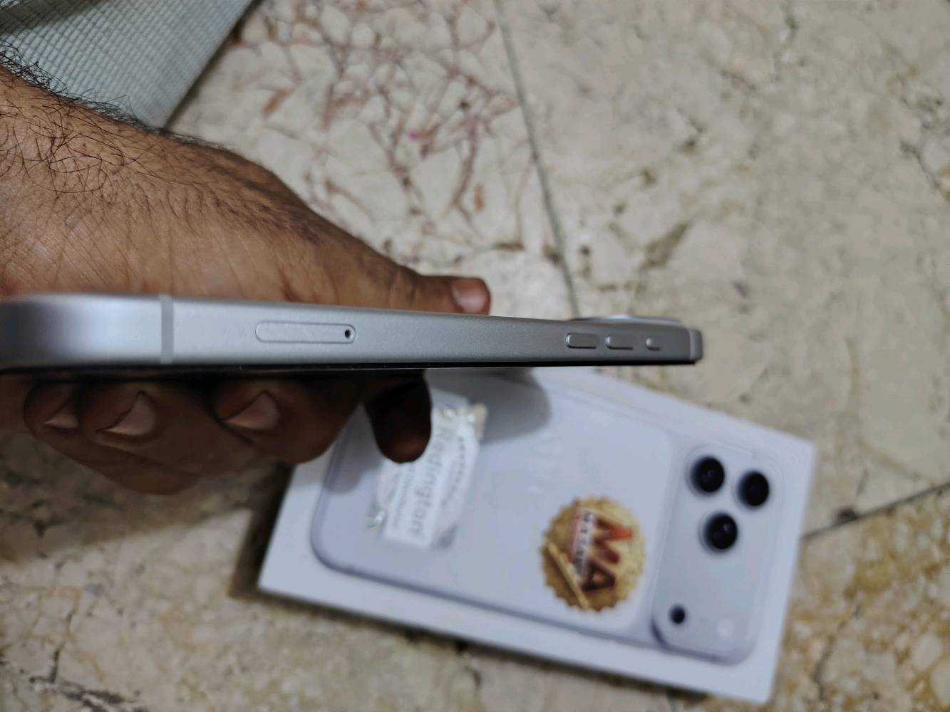 آيفون ١٧ برو ماكس • بطارية ١٠٠ • سلفر
