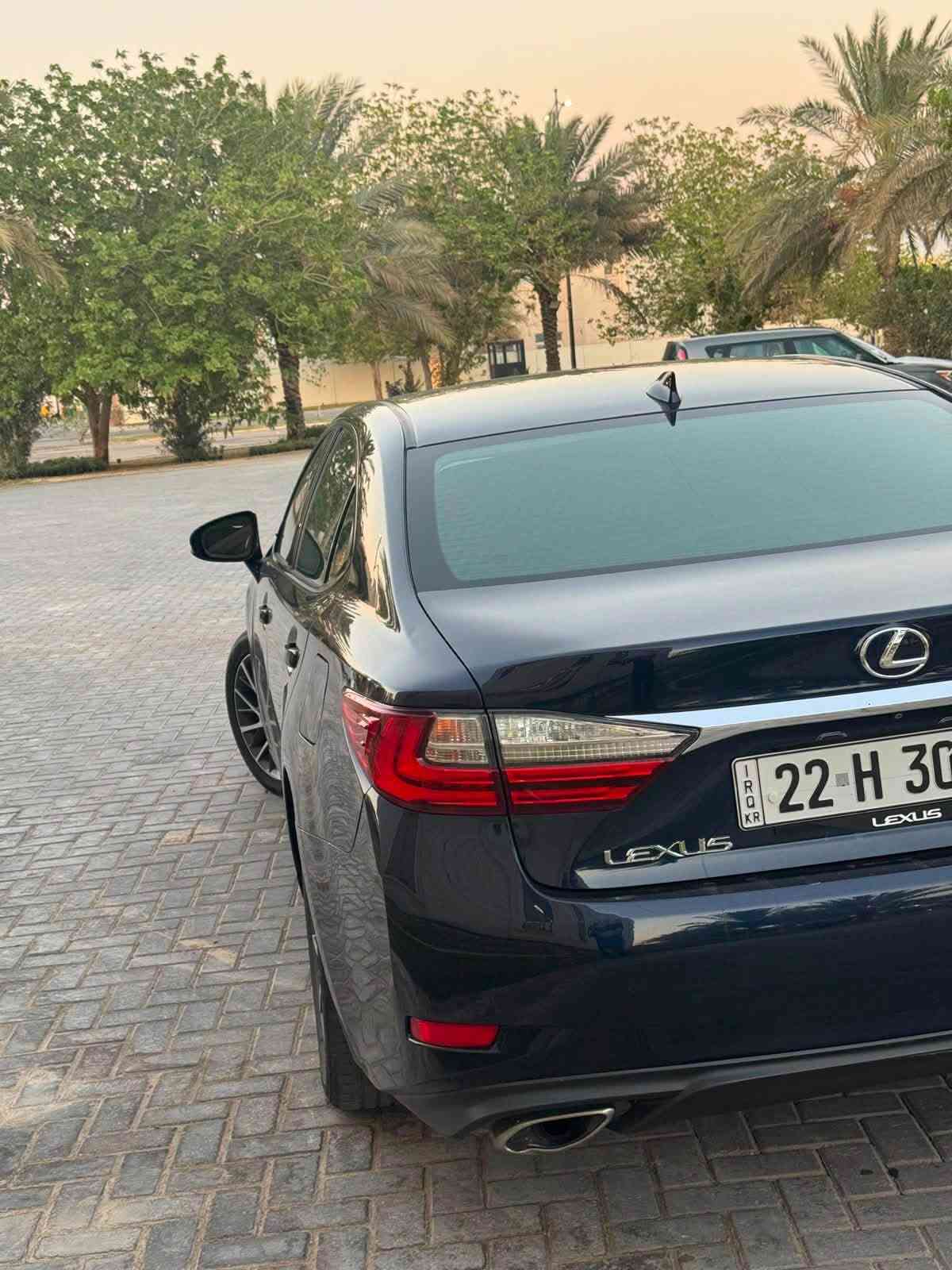 السلام عليكم من رخصه الادمن
لكزس ٢٠١٨ سته سلندر 
بيها جاملغ ونص الباب الخلفي صبغ 
ماشيه ١٧٥الف كيلو
السياره مصروف عليها هواي نضر عينك
مواصفاتها معروفه
بصمه 
فتحه 
شاشه 
كامره 
كشن كهرباء 
فول مواصفات 
مكانها كربلاء
السعر 193 وبيها مجال قليل
للاستفسار ***********
