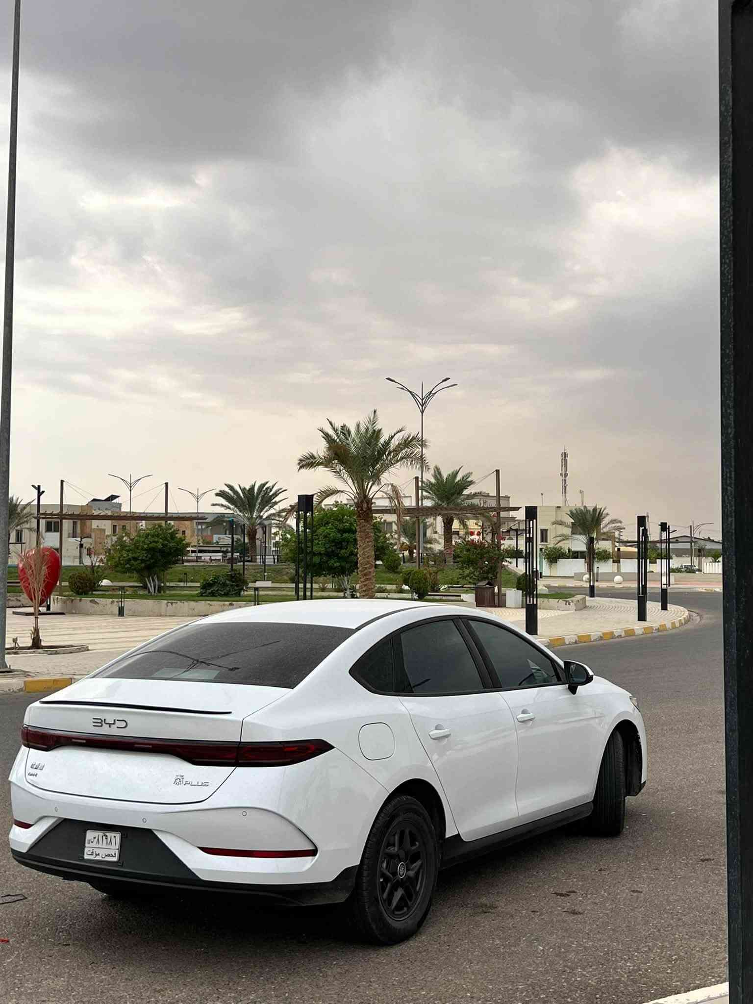 هايبرد • ٥٥ كم كهربا • ماشي ١٢ ألف