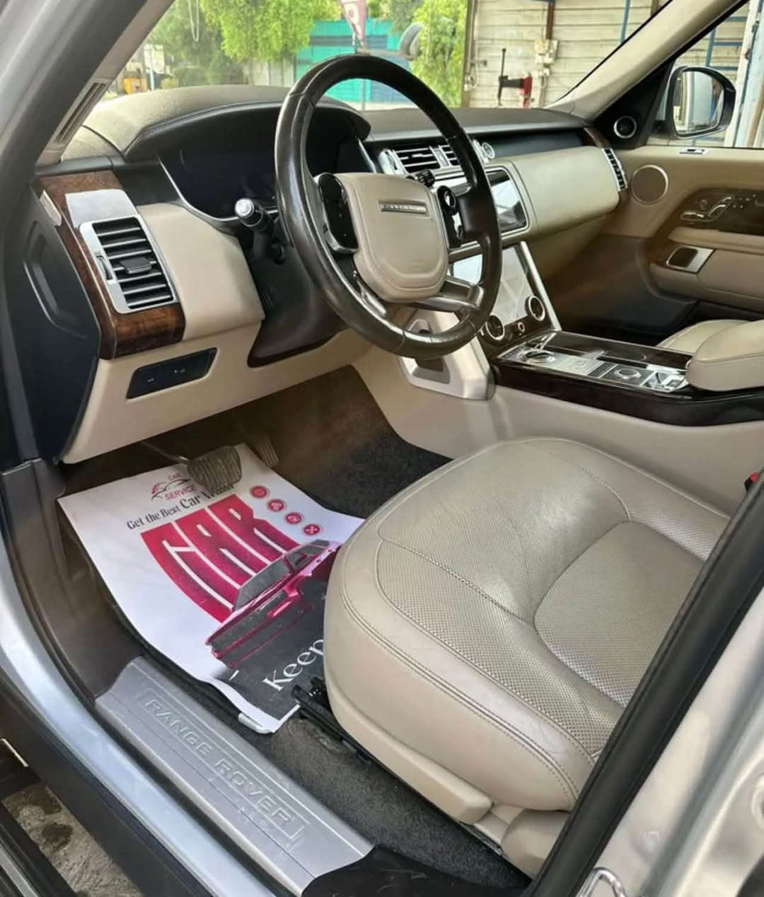 رنج روفر HSE P400 • ٢٠٢٠ • ٩٠ ألف كم