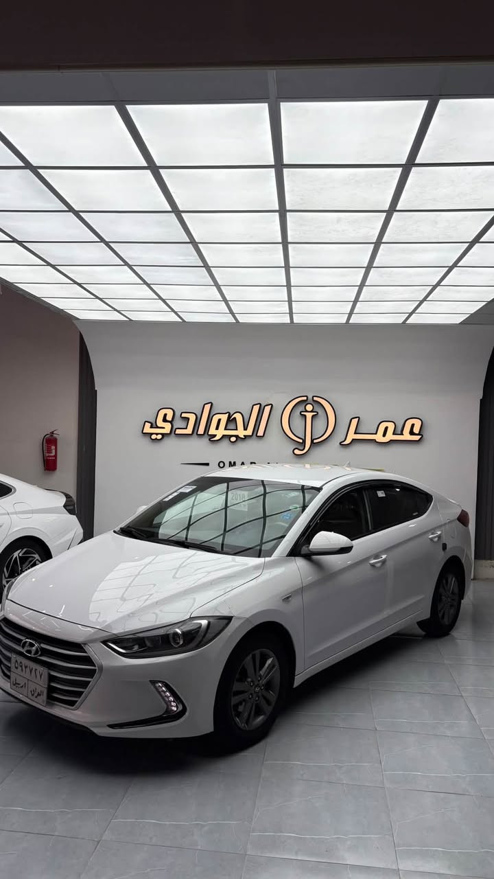 النترا
2018 خليجي سيارة حيل حيل جديده 

ماشيه ١٦٠ كيلو كير محرك شرط تحويل ثاني يوم 

السياره بيها شبرين صبغ بل صندوق فقط بدون حادث مكان السيارة موصل 

السعر 127 وبيها مجال 

***********

نص مكتوب في الصور:
- 8:29 AM
- My Body Isn't Ready
- sombr