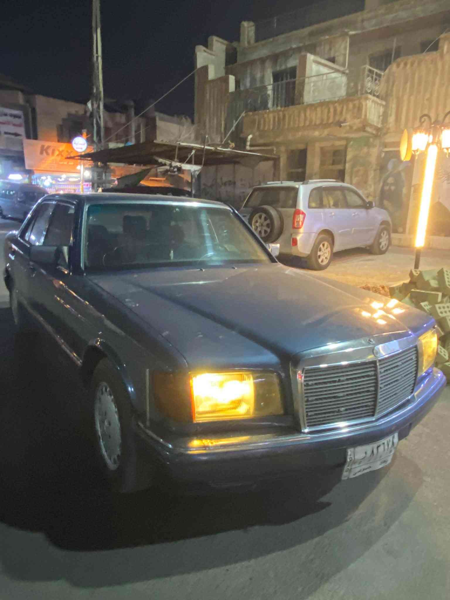 سلام عليكم مارسيدس 1990 سياره تعمير كله جديد كير مكينه بجيس تخم تاير غرفه جديده تبريد شغال وثلج سياره جاهزه على آخر حبابه ما ناقصها أي شي رقم بغداد مشروع وطني سياره امنه الله جديده بدون حادث كفاله من الحادث 
عنوان السيارة بغداد الجديده شارع المسيح 
السعر 58 وبيها مجال بسيط 
***********

