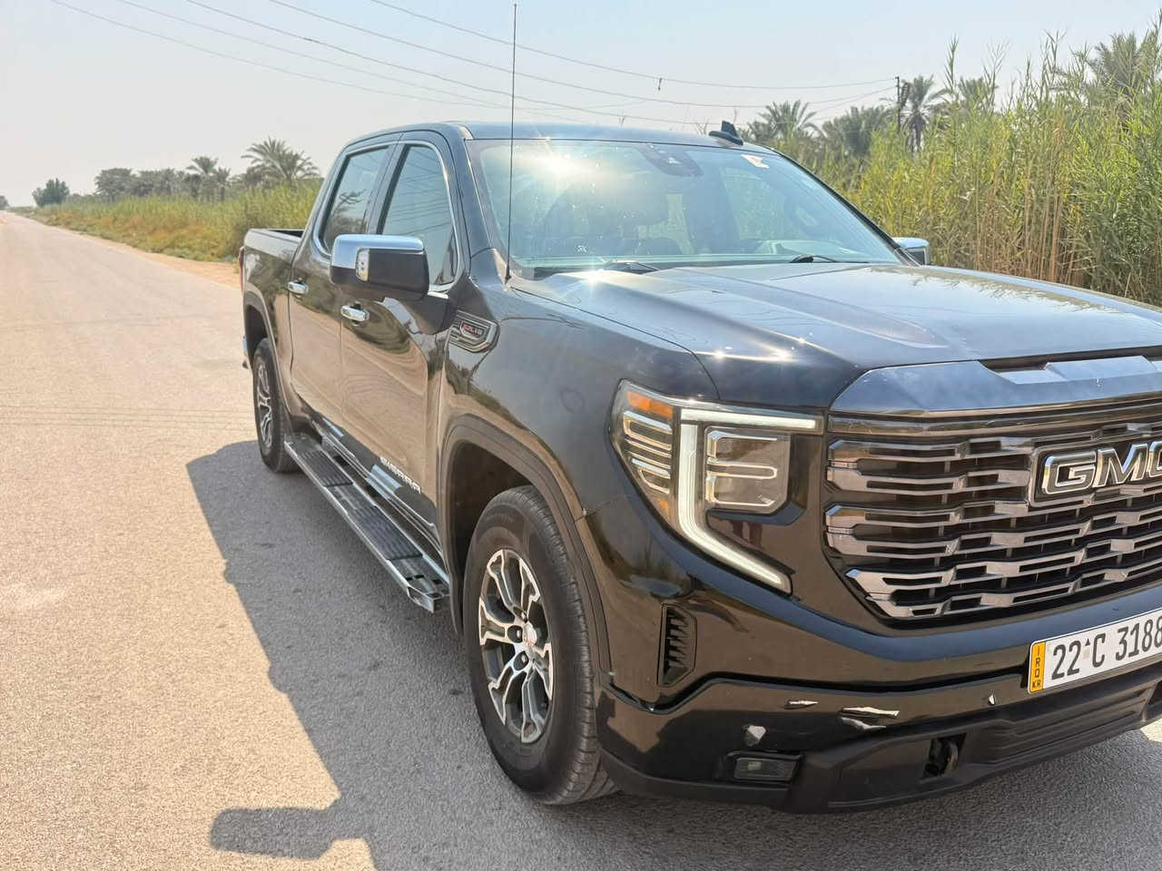 جمسي سيرا 2024 V8
باب طويل بدي القصير المرغوب 

مواصفات :slt فول فول بدون فتحه سقف

شاشه كبيره عداد سرعه ديجيتال بصمه تشغيل عن بعد كشنات جلد وكهربائي حصانه بين كشنات وبعد هواي مواصفات 

باب الصندوق قطعتين 

وبعد بيها هواي مواصفات 

محرك „V8 5.3L ✈️

ماشيه فقط :51
حادث السياره :باب خلفي ربع جاملغ خلفي وربع تكمه من جوه فقط 
مكاني بابل 

***********
***********
