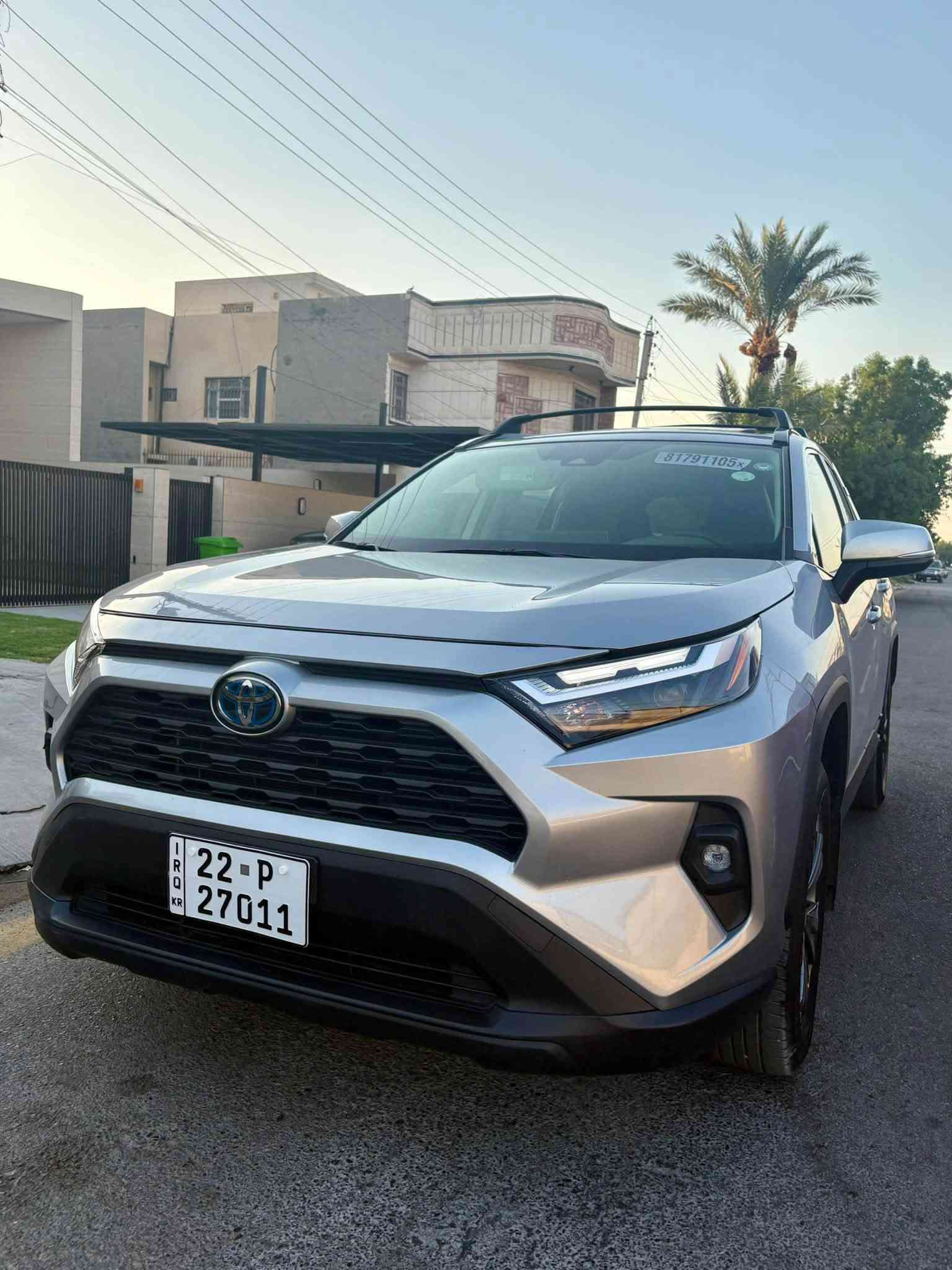 راف فور 2024 xle بريميوم هايبرد
ماشية : 14 الف ميل 
اللون : سلفر 

المواصفات : 
فتحة
بصمة
كشنات جلد 
كشن كهرباء
خزن ميموري كشن 
صندوك كهرباء
باقي المواصفات معروفة للxle البريميوم 

صور الضرر مرفقه بالمنشور 
بدون اي نقص
رقم اربيل ( دخول جديد )

السعر : 258$ وبيه مجال بسيط

المكان :بغداد - العامرية

للاستفسار : ***********
