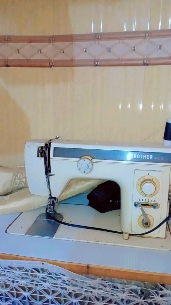السلام عليكم  اخواني اخواتي.مكينه خياطه للبيع  والسعر 100 آلاف .بيه مجال.  محافظة بابل. مدينة القاسم. اقرب نقطه داله قرب سيد كريم هذا رقم  (***********)ايي استفسار اخر بخدمه . ورحمه الله وبركاته
