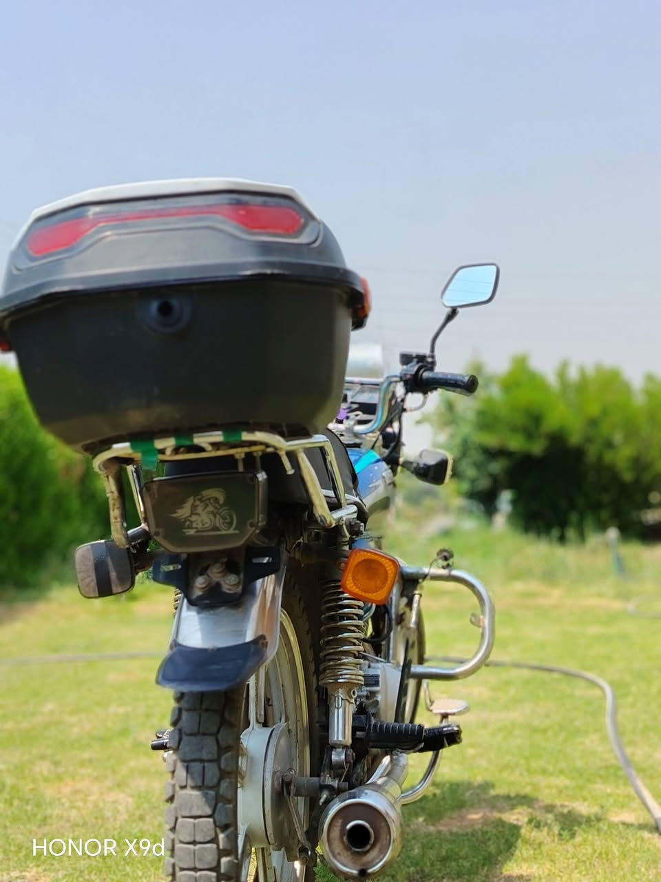 موطور سيفان محرك 150cc كهربائيات شغاله محرك عله وضعه بلادي ما مفتوح 2023 السعر 550وبي مجال ملاحضه مامتواجد خاص للأستفسار الاتصال على الرقم ***********
