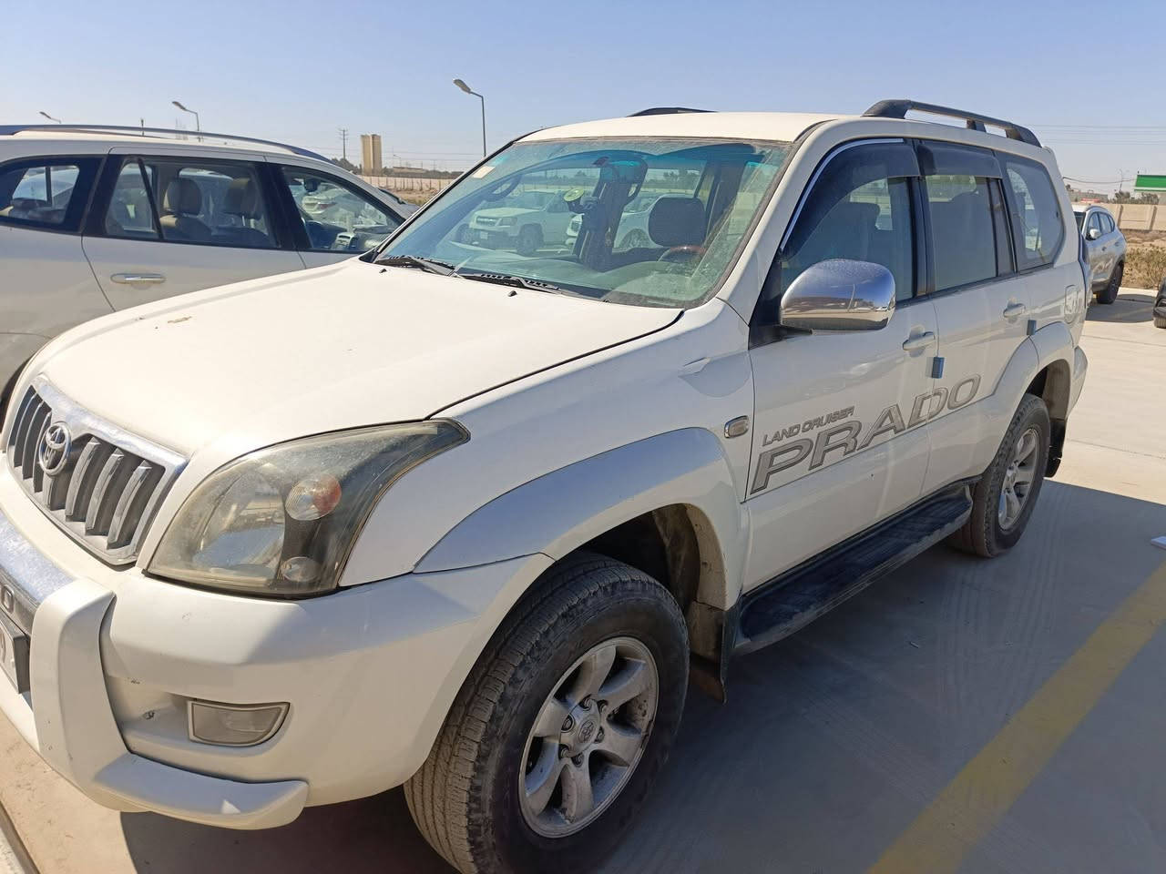 سيارة برادو 2008 خليجي  7 راكب  3 قطع تبريد بلادية .
اللون ابيض صدفي 
محرك 4 سلندر  2700 
بيها جاملغ صبغ فقط .
وبيها فابلون لاصق على البنيد قديم 
رقم واسط دولي باسمي لغاية 2031
ملاحظة .....
بيها خربطه قليلة بالمحرك أثناء التحريك .
جاهزه وشغالة كل الكهربائيات  
السعر 110 قفل من الاخير 
تعال افحص وباوع بعينك  واقتنع 
مكان السيارة كربلاء . 
مراسله أو اتصال على الرقم 
***********
