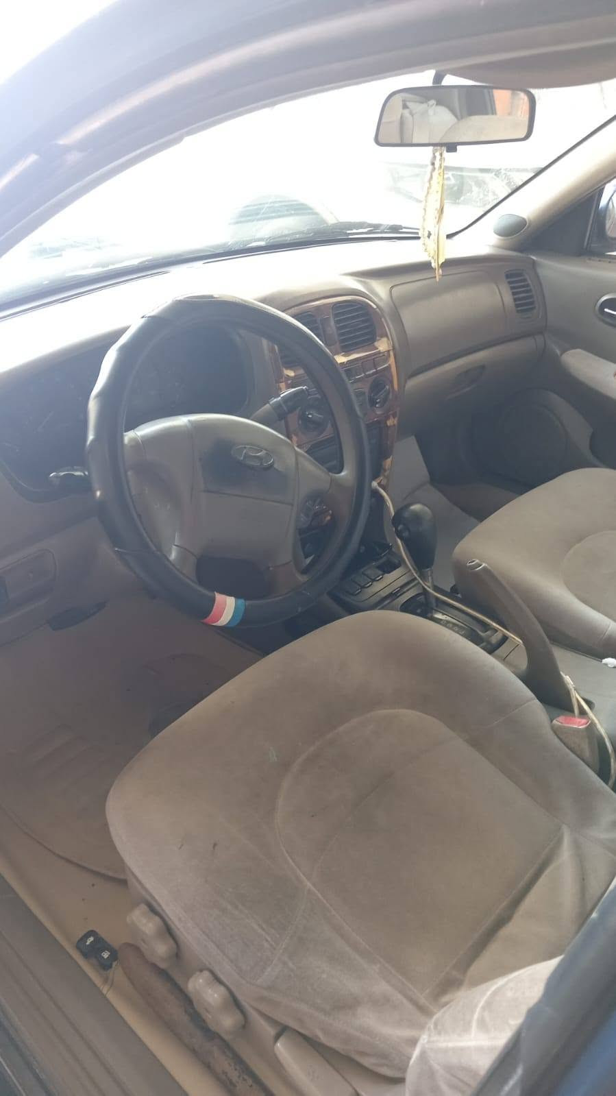 سلام عليكم سوناتا 6 سلندر موديل 2000  رقم بغداد دولي وارد امريكي ليبل واحد  مكفوله  محرك وكير  خير من الله صدر خلفي أمامي تبريد منظومة جديدة كمبريسر راديتر فريز اني شديتهن  تخم تاير ويل كب  كهربائيات كلها شغالة غرفتها عسلي جديده سياره  نظيفة ماشاءالله السياره بلاد  بدون معجون مكفوله كفاله عامه من الكص والضرب  وبلعافيه ع ياخذها  معروضه 44 وبيها مجال  مكان السياره كربلاء للتفاصيل اكثر
***********
سلام عليكم سوناتا 6 سلندر موديل 2000  رقم بغداد دولي وارد امريكي ليبل واحد  مكفوله  محرك وكير  خير من الله صدر خلفي أمامي تبريد منظومة جديدة كمبريسر راديتر فريز اني شديتهن  تخم تاير ويل كب  كهربائيات كلها شغالة غرفتها عسلي جديده سياره  نظيفة ماشاءالله السياره بلاد  بدون معجون مكفوله كفاله عامه من الكص والضرب  وبلعافيه ع ياخذها  معروضه 44 وبيها مجال  مكان السياره كربلاء للتفاصيل اكثر
