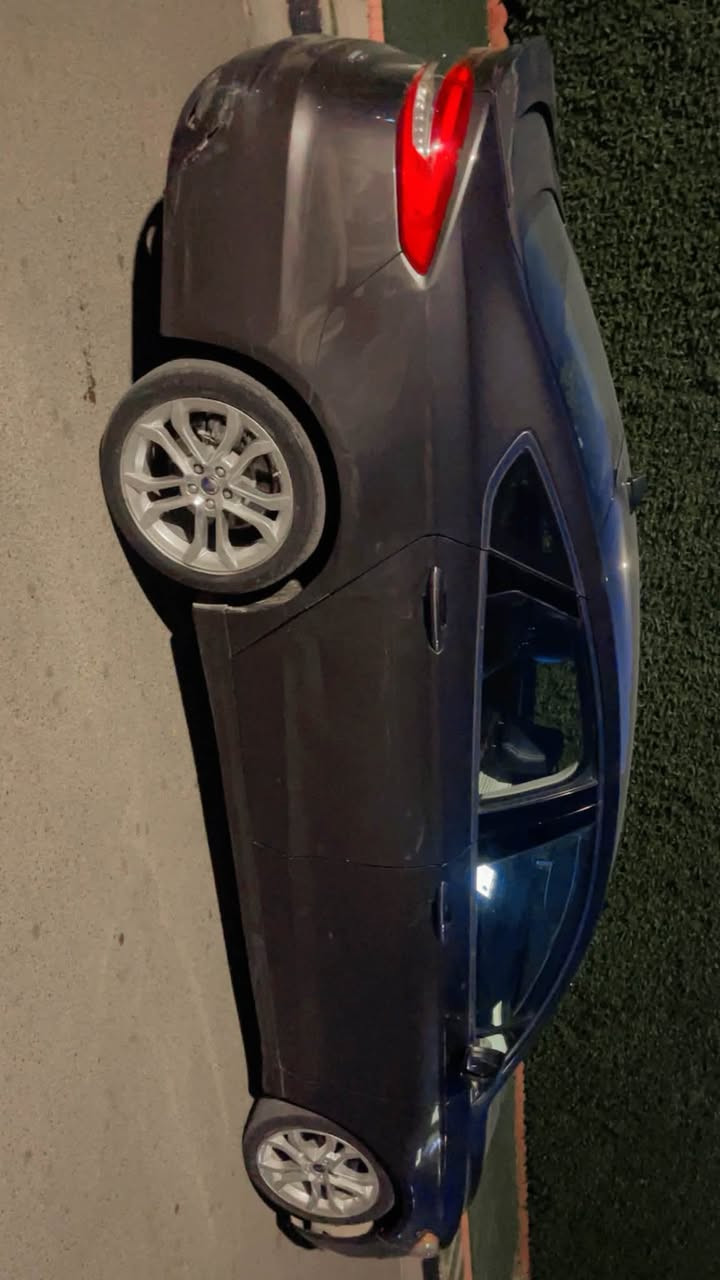 فورد فيوجن موديل ١٩ مكينه١٥٠٠ تيربو كير مكينه تبريد كفاله السياره حادثها جنطه وجاملغ وبابين كلير فقط 
مكان السياره الدوره المهدية الثانيه ٩٣ وبيها مجال 
***********
***********
