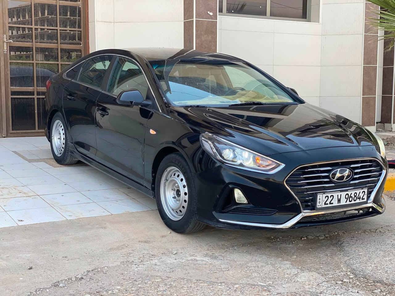 السلام عليكم سوناتا مضلع
#سوناتا _2020_محرك 2000 بانزين دوش المرغوب سيارة كارتون شرط ع لبلاد حته دوسها بلادية جاهزة للخير
غرفتها عضمتها نصبتها تخبل
+ نظام ايكو اقتصادي انسه الصرف 
ادوات ادوات  ادوات
محرك وكير وحداديه فول مال الشركه طك كارتون شرط الشلعة والبطناش ترايك 200 انسة شي اسمة دوانز
دخول جديد طخم تاير كوري برجستون اصلي بجيس ستوني شادة
باتري جديد ابو ل 90 ( 75 امبير )
#متوم_شمالي_انكليزي
تبريد ثلج انجماد شرط
استجابه للاوامر الصوتيه
كشنات جلد +كهربائية 8 تحركات+ تدفئه تبريد
تحكم ستيرن 
شفتات ستيرن
مرئي شفط كهربائي
ردار حساسات امامي خلفي
لايت زنون ثلجي بلاد
كشافات ثلجي
بلوتوث واواكس وفلاش
كيجات ليزرية
مانع انزلاق
فرشة ارضيه وعازل
حساسات اصتدام
انذارات فتح الابواب
جنطه ع بصمة
هورن عن بعد
كصة جنطة
كهربائيات حساسات كله شغال فوول الفوول
ماكو سيارة بهيج موصفات ونضافة ابددد
#السعر_57_ بيع سريع العدة حارات يتوجهلي وبخدمه الشراي ماكو هيج سعر
المكان ميسان عمارة
‭***********
