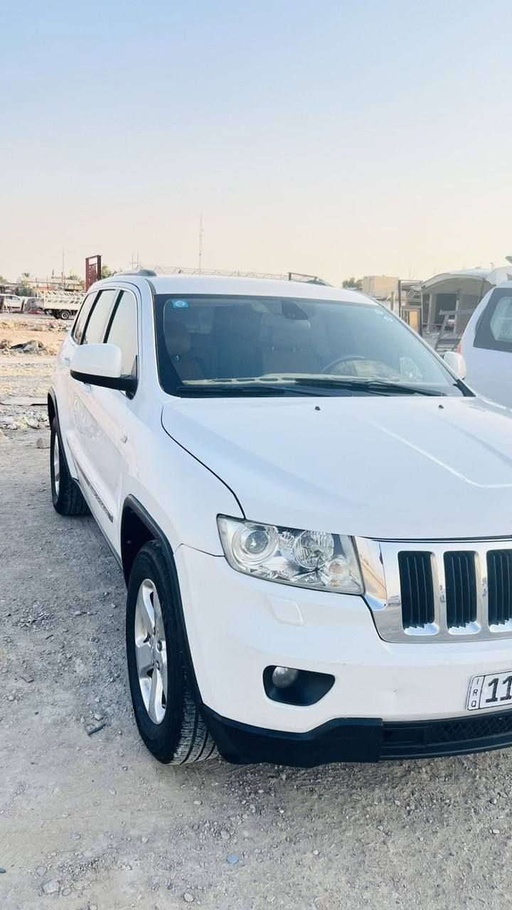 جارجر 2012 خليجي كفالة عامة ما عدا رشه بسيطة موجودة في السونار المرفق / محرك 3600 
كل شي بالسيارة نظيف وشغال وشرط الفحص واذا اختلف شي تاخذ كروتك وتتغده وتتوكل ***********
رقم بغداد بسمي سنوية جديدة 2031 وارقام أنگليزي 
مكان ذي قار قضاء الرفاعي سعر 175 وبيها مجال 
بيع او مراوس بجارجر بوليسي هيمي شرط ابيض ونظيف
