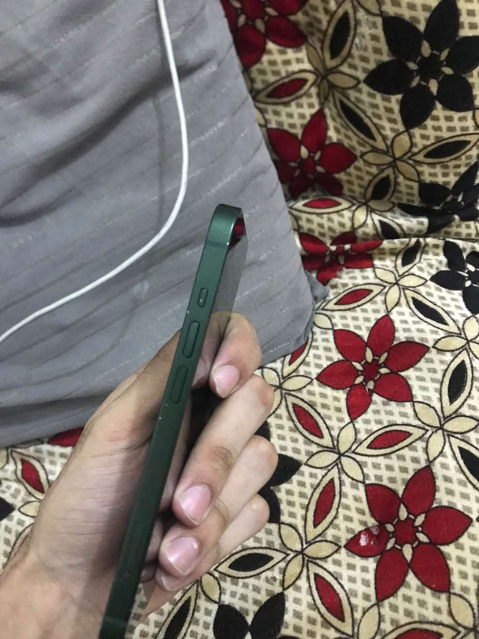 آيفون ١٣ • ١٢٨ • مكفول بلادي