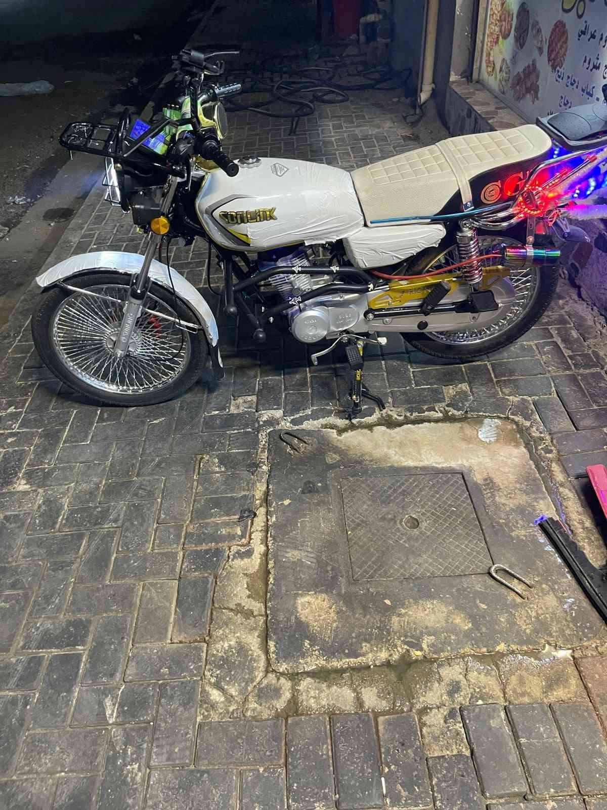 سلام عليكم إيراني موديل 26 اربعه كير دراجه كلش نضيفه ومرتبه السعر 950 الاتصال ‏‪***********‬‏ عنواني الرمادي التاميم
