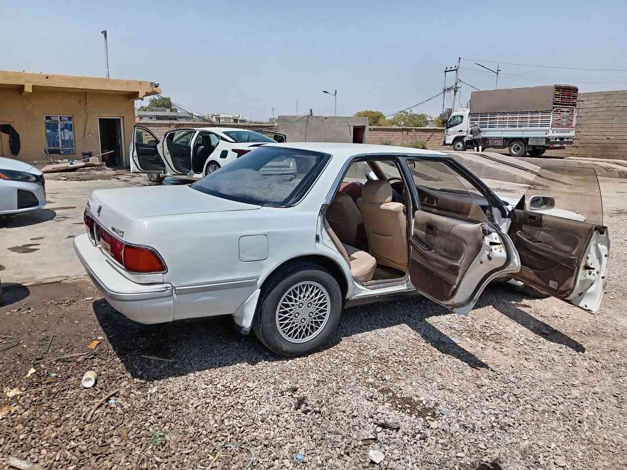 السلام عليكم من رخصة الادمن المحترم للبيع مارك موديل ٩١ رقم ديالى بلاد بدون صبغ مكانات كير محرك بشرط مكفولة من الكص ونقل الجثة سنويه لل ٣٠ العنوان ديالى خانقين باقي التفاصيل اتصل وادلل ***********
