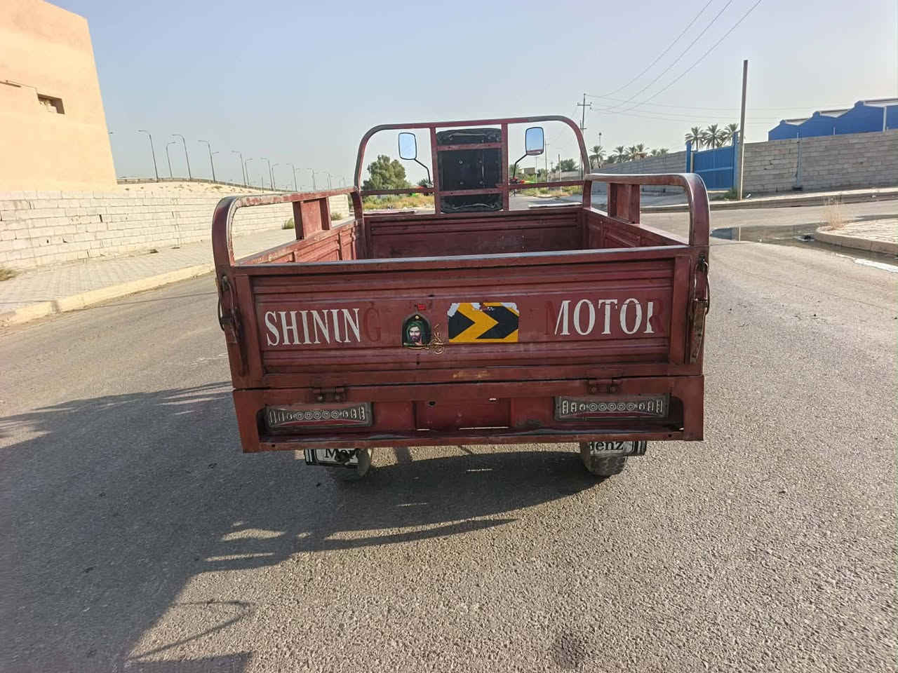 موديل 20مكفوله الرقم ويه الصوربيه وتساب

نص مكتوب في الصور:
- ***********
