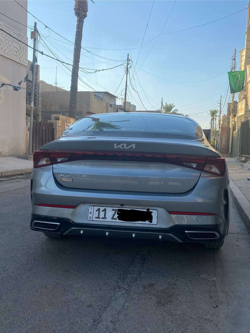 للبيع k5 2022 خليجي رقم بغداد الجديد باسمي ماشية 64 الف كيلو السيارة صدرها جديد تايرات جدد باتري جديد 
محرك 2500 تنفس طبيعي 
كير 8 نمر 
شاشة 
كامرة 
تحكم ستيرن جهتين 
حساس خلفي + حساس أمامي 
اشاير بل مري 
لايت زنون + بلاجكتور زنون 
4 انضمة قيادة 
السيارة جديدة بمعنى الكلمة فقط الجاملغ الخلفي صبغ ورصعتين بل بنيد مكان بغداد السعر 165 رقم الهاتف ***********
