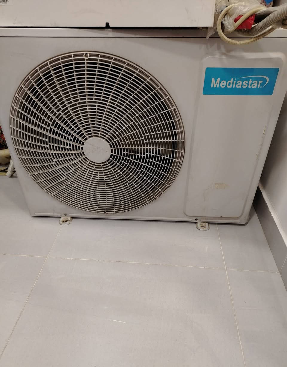 سبلت ميديا ٢طن صار شهر من اشتريته اخو الجديد الشركة الي شالوا غراض البيت كاصين البواري وشايلي تاخذه وتشده وتشغلة واذا ما اشتغل ترجعة وبسعر مناسب مكانة بغداد الدورة ***********
