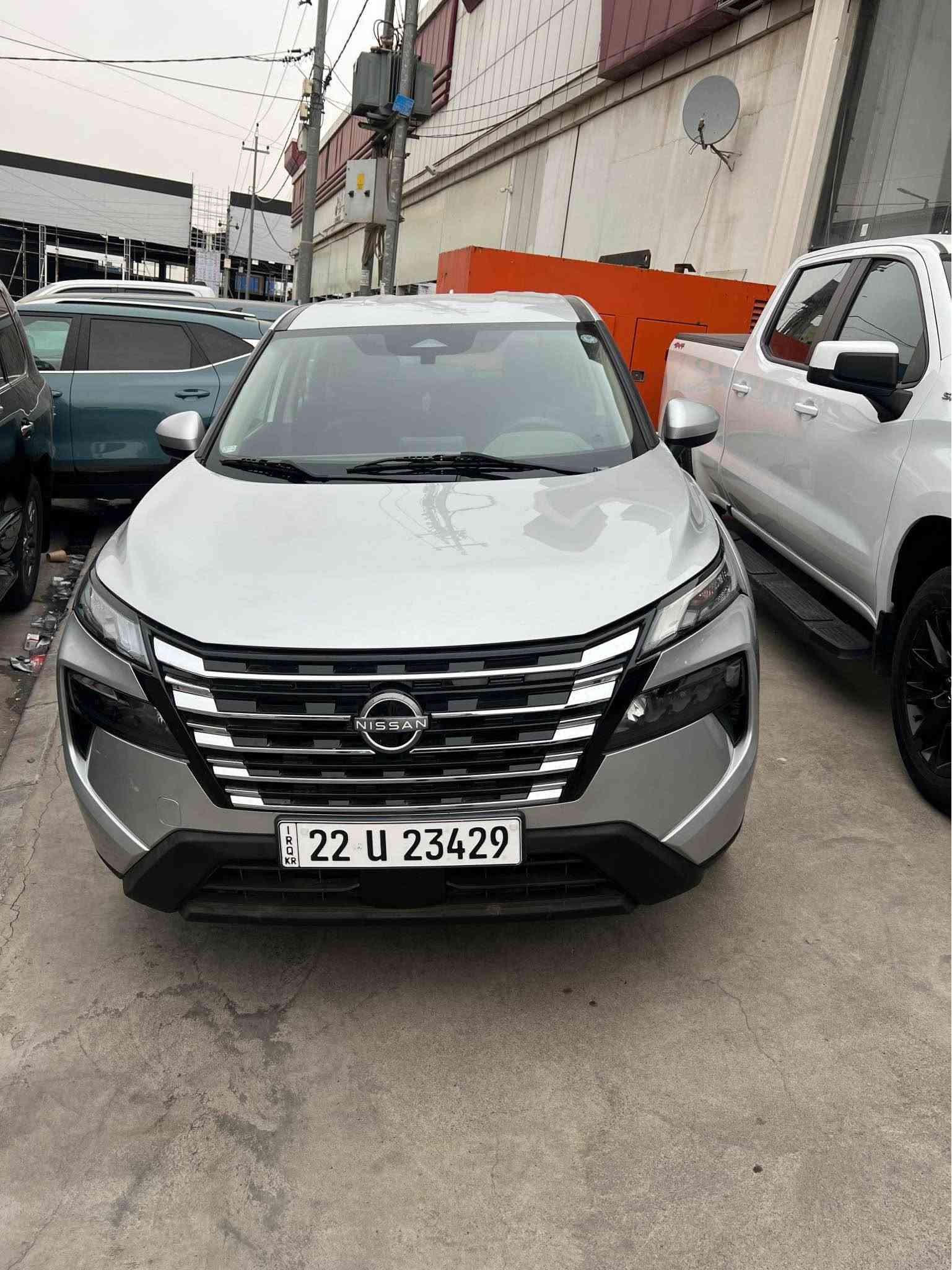 Nissan Rogue 2024  SVawd شکڵ نوێ 
سعر🔥🔥🔥 135$  مجال 
***********
نیسان روگی شکڵ نوێ جدید فوول مواصفات تەنها پانوراما نیە
سەیارەکە رەقەم اربیل بەناو خۆمە هەمو شتیکی تازەیە تحویل وەکالە  بەشەرت
بصمە شغال  سندوق شفط دبل اکسل گێر ماوس و وویل کرۆم ۱۸ ئینج و تەبرید لمس و مەرکەزی و کوشن کارەبای شاشە ایپادو لمس گێر لەسوکان و کوشن مخمل و
پاشو پێش لیدو زینۆن وهەرچوار دەرگا بصمە
‎راداری پێش و دواوەو ئۆتۆ ستۆپ وخەتی جادەو ئاوینە 
‎اشارەت و صماعە بۆسس و سێ مۆدی لێخورین
تاقم تایەی لۆک پاتری لۆک
چملاغ دەرگا سکن بۆیاغە بستێک بۆنید بێ ناو گرتن پێشی کامل بیلادە رادیتر بیلاد شاصی بدەنە هەموی بەشەرت نوکتەی نیە
بەردی گزۆز رادار بوابە  هەمووی بەشەرت 
رەقەم اربیل تحویل وەکالە بەشەرت 
‎گێرو مکنیەو کارەبای هەموی بەشەرت دینار مسرەفی نیە
شوێن اربیل🩸
تکایە کریار نیت سەرمان مەهێشێنە لەگەل رێزم رانية, السليمانية

نص مكتوب في الصور:
- ***********
- گرینتی ته لیکر
- يوجد عقد أليكتروني
- Crop