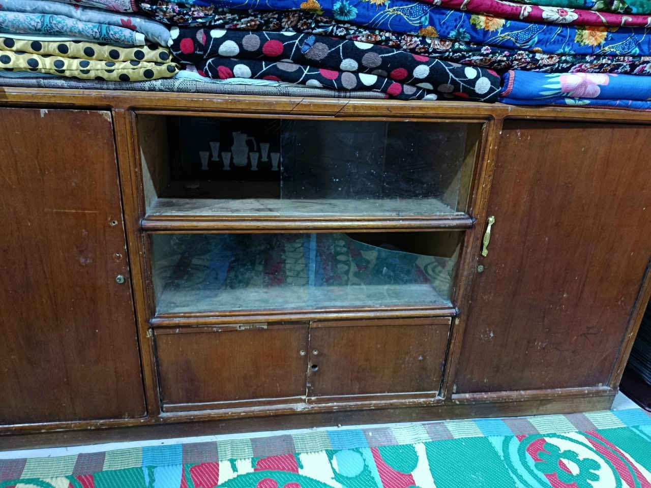 بوفيه • للبيع • سعر مناسب