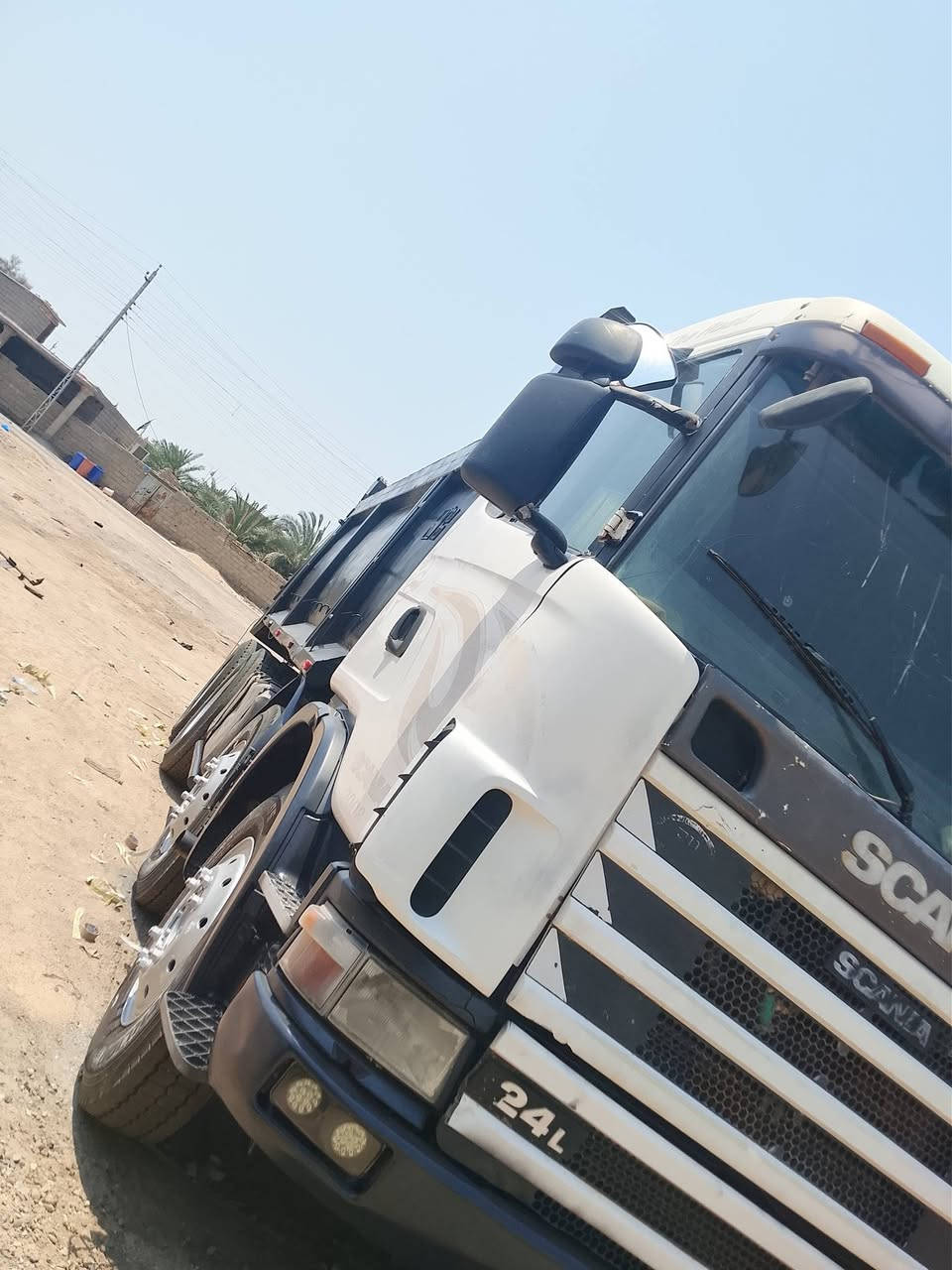 سلام عليكم سكانيه مديل 98مكينه 8 تخم تاير تخم شاصي مكفوال رقم بصره بسمي سعر 290 وبيها مجال للشراي ***********
