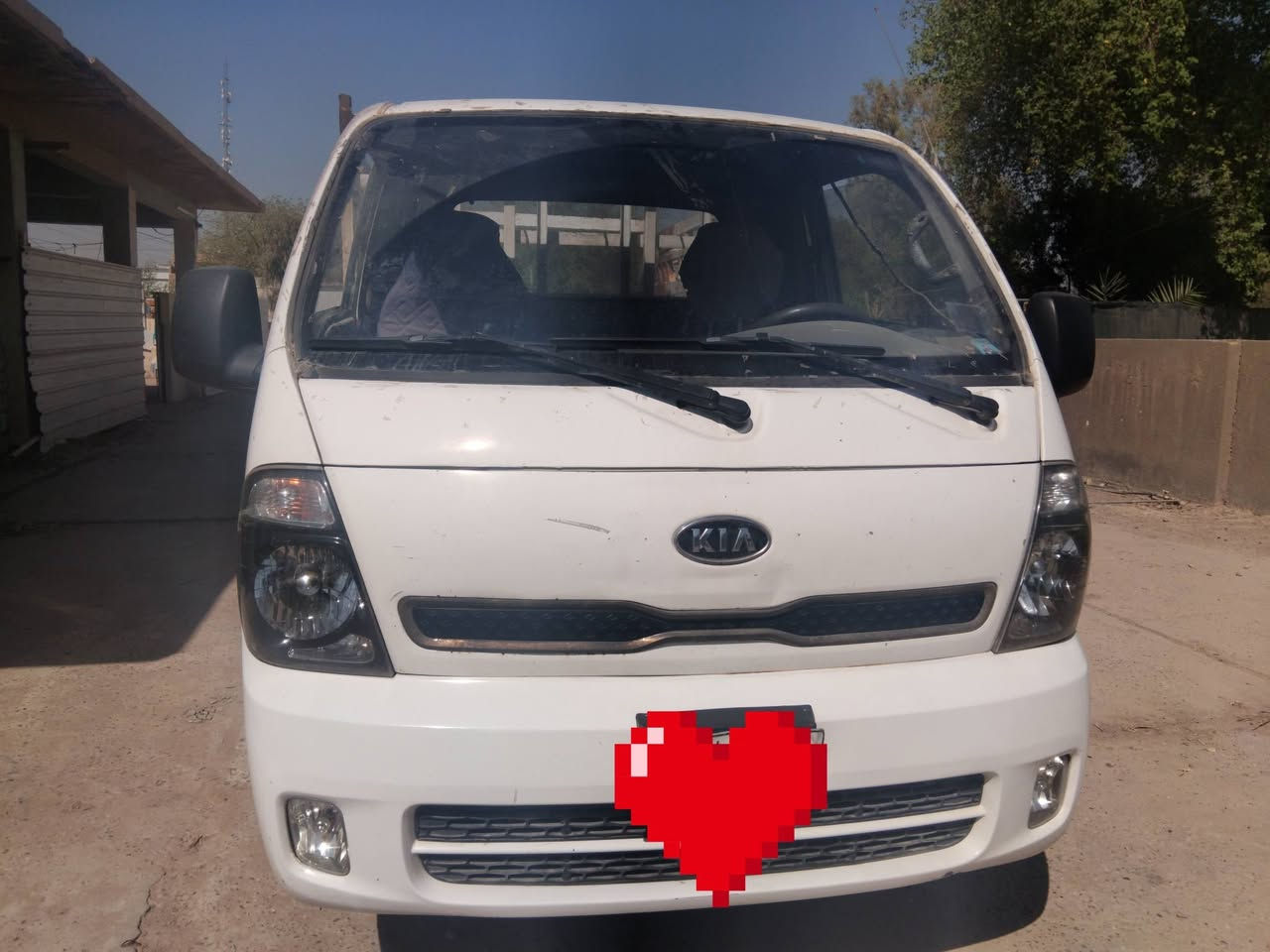 كيا للبيع موديل ١٣ سعر ٨٥ وبيه مجال بيه حرك بل الغرفه هاتف *********** بغداد
