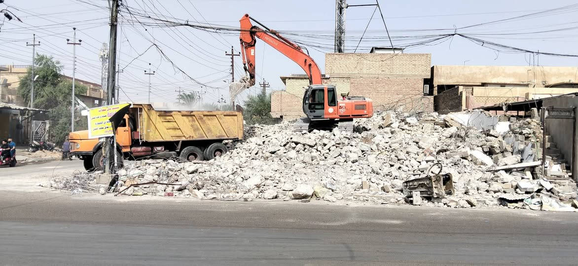 تفليش بيوت • كادر متكامل • حفارة وشاحنات