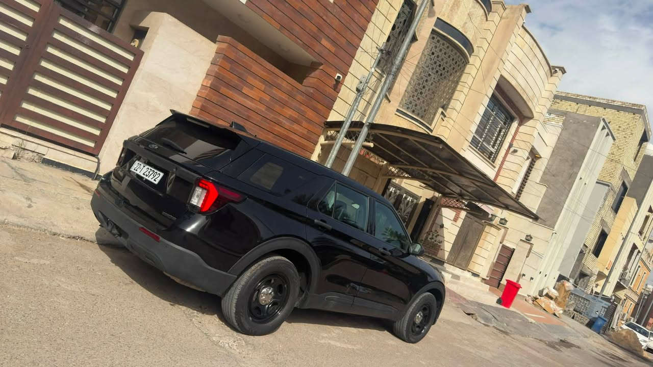 فورد اكسبلور 2025
سياره بوليسي
6v  هايبرد  3300  
رقم اربيل 
الغرفه داخليه مال لمتدد vip 
كراسي جلد كهرباء لون اسود
٧ راكب 
دفع رباعي 
٣ قطع تبريد 
رادار الخلفي والامامي ولجانبي 
حساسات خلفي 
كامره خلفيه 
شاشه جبيره 
والعداد دجتل (الاكتروني) 
الفرس تفصال عليها مو تحوير سويته
بيها فقط bdr بل جاملغ الخلفي 
بدون صبغ 
كامله مكمله نقص برغي مابيها 
ماشيه 28mi
باسمي وتحويل ثاني يوم
23,000$ 
قبل لا تعلق شوف سياره وشكد مصروف عليها وشنو ضربتها يلا تعلق
للاستفسار 
***********
