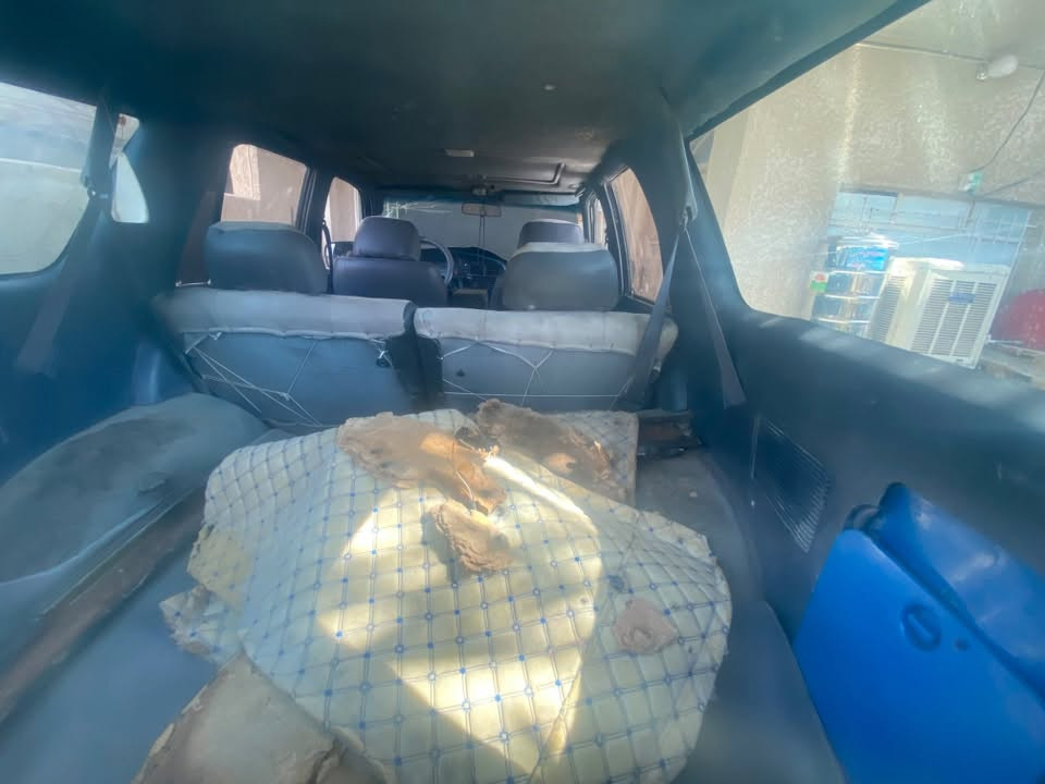 ,ًسلام عليكم للبيع  او مراوس حسب القناعة تيوتا فور رنر ٩١
سيارة نضيفة كير مكينة وتايرات وحدادية ١٠٠/٧٠ سيارة بيهة جفية بجها ليمنة كهربائيات كل شغالة  من لايت مسجل شاشا كامرة لايتات بك لايت سنتر لوك تبريد عايزة بس كنبريسر تدفئة شغالة سيارة يسرة بلاد مامحورة  سيارة نقص بطاين بوب أماميات سنوية ب ٣٠ رقم جديد شًرط تحويل   سعر ٣٨خاص بيهة مجال رقم الهاتف ***********
