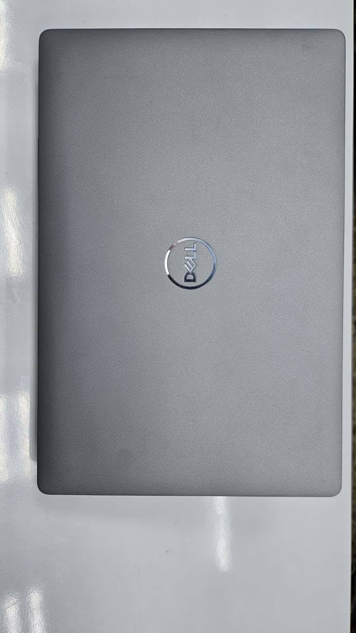 Dell Precision 3551 • i7 10850H • Quadro P620