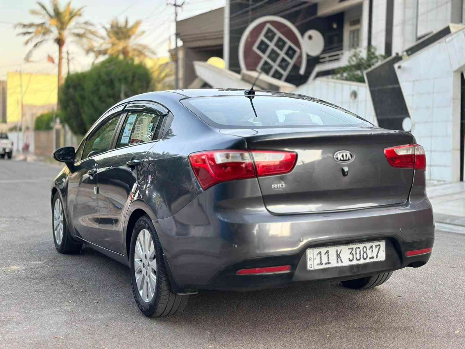 موديل ٢٠١٤ • فتحة سقف • كشنات جلد