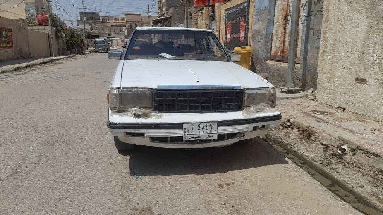 مرحبا شباب للبيع او مراوس
العنده سمند للمراوس نرهم 

سوبر موديل 84 محرك وكير ففيتي 3000 رقم مثنى راعيها يريد مداور 
تخم تاير وباتري ولايتات زنون ليموني كله جديد ومقدم توني مضبطة 

مكاني الخضر السماوة ***********

للمعلومة بعض الصور قديمة
