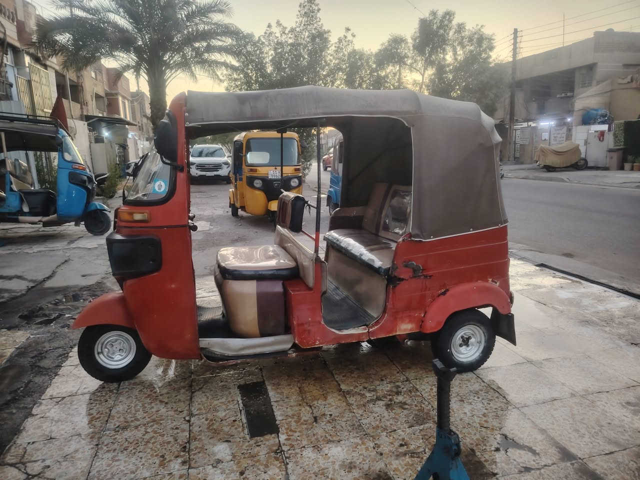 سلام عليكم تكتك للبيع مديل ٢٠١٧
بيهه خياس بالصفحه وضربه بلغد ما معمرات مكينه شرك عام مكفوله كهربائيات كلهه شغاله مكينه قبل شهر مجفت كله جديد تحويل ثاني يوم مكاني الشعب السعر ٤٨٠٠
***********
