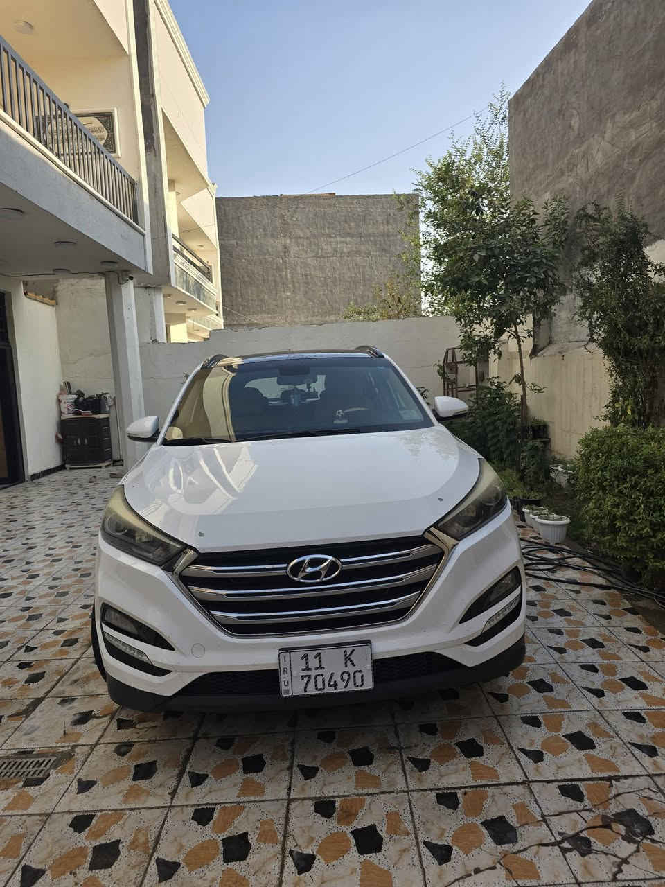 🔥 للبيع توسان 2018 خليجي فول مواصفات 🔥
🚘 توسان موديل 2018 خليجي
⭐ فول مواصفات
📡 رادارات
🌤️ فتحة سقف
📷 كاميرا خلفية
📺 شاشة
✨ سيارة مرتبة ونظيفة وجاهزة للاستخدام

💰 السعر: 185
📍 الموقع: [بابل .بكرلي وره جامع سلمان المحمدي]
📞 للتواصل: [***********

نص مكتوب في الصور:
- ما دام القادم بيد الله فنحن بخير دائماً .