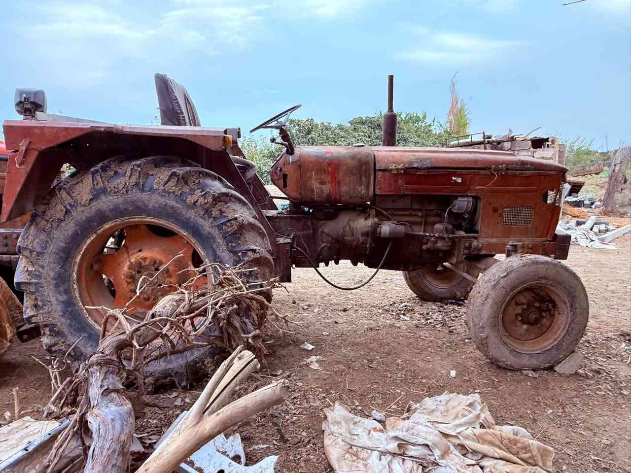 تنكتر عنتر ٧٠ للبيع
كرنك ستندر كير محرك اكسل خير من الله 
للتواصل  ***********
