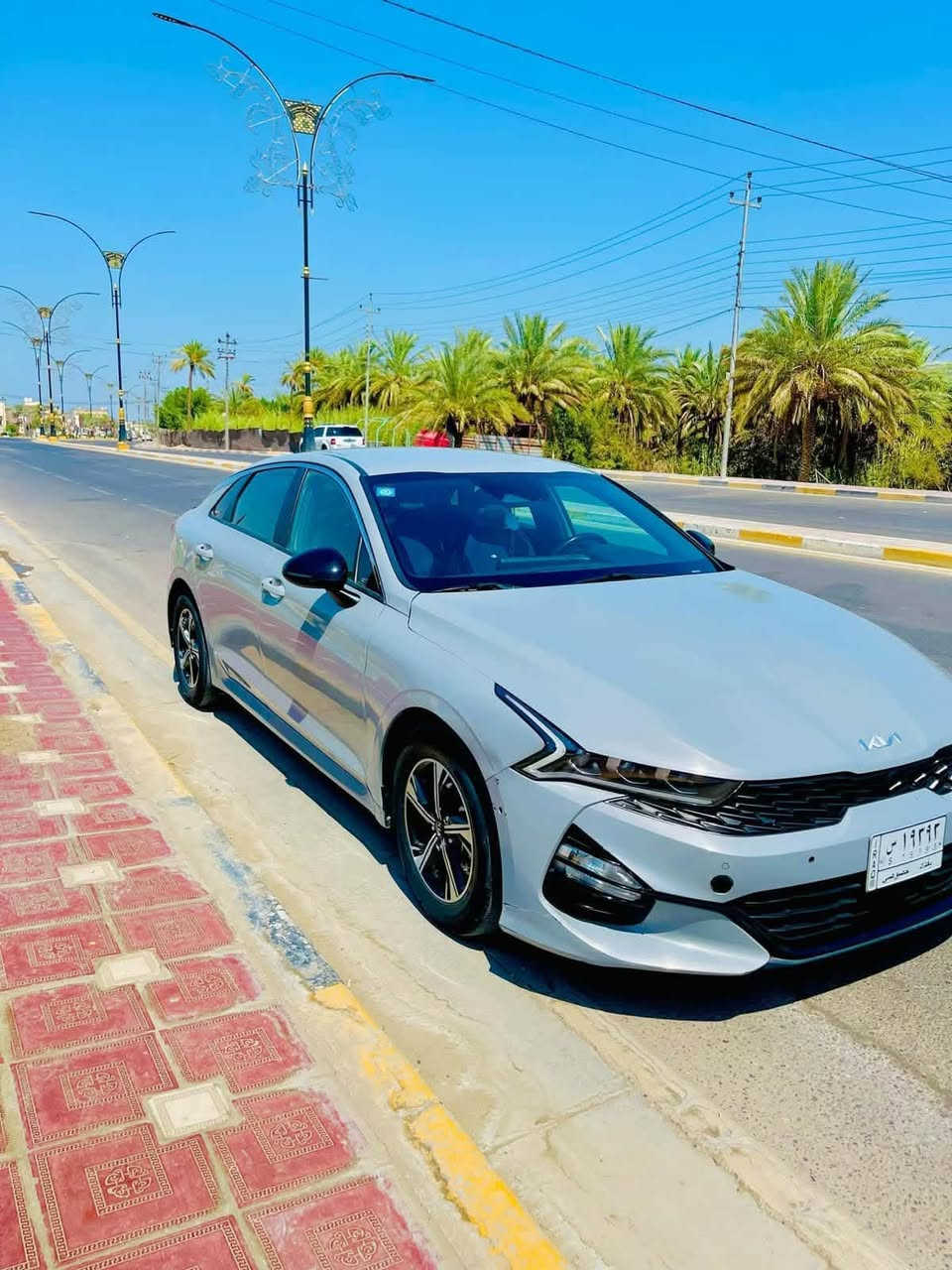 كيا K5 موديل 21 جيتي لاين ✅
 1600تيربو 🚀فول عده الفتحه  
سمنتي داخل احمر 
⭕️رقم بغداد مميز 19393
معوقين وكاله مضمونه💯ام باركود 
سياره نضيفه ماناقصه شي دهن اصلي vb ريسنك بانزين محسن ✅
🛑موصفات .. مانع ازلاق مانع انحدار
 اتو هولد سايد بريك بصمه 
تبريد بيانو شاشه اعطال شاشه كبيره
🕹️3وضعيات قياده قياس ضغط الاطار 
رادار امامي و خلفي مانع تصادم 🔝
ماشيه 80ميل  حادث امركيه جاملغ وبنيد وكلير باب صدر ..بلعراق جاملغ ثاني بي صبغ سياره نصبه حلوه 💯ادامه كامله عليه تخم تاير جديد صدر امامي خلفي جديد ادام كامله للمحرك بلكات تنضيف غرفه احتراق فيت بم جديد اصلي  
سياره جاهزه الاخير السعر 148
