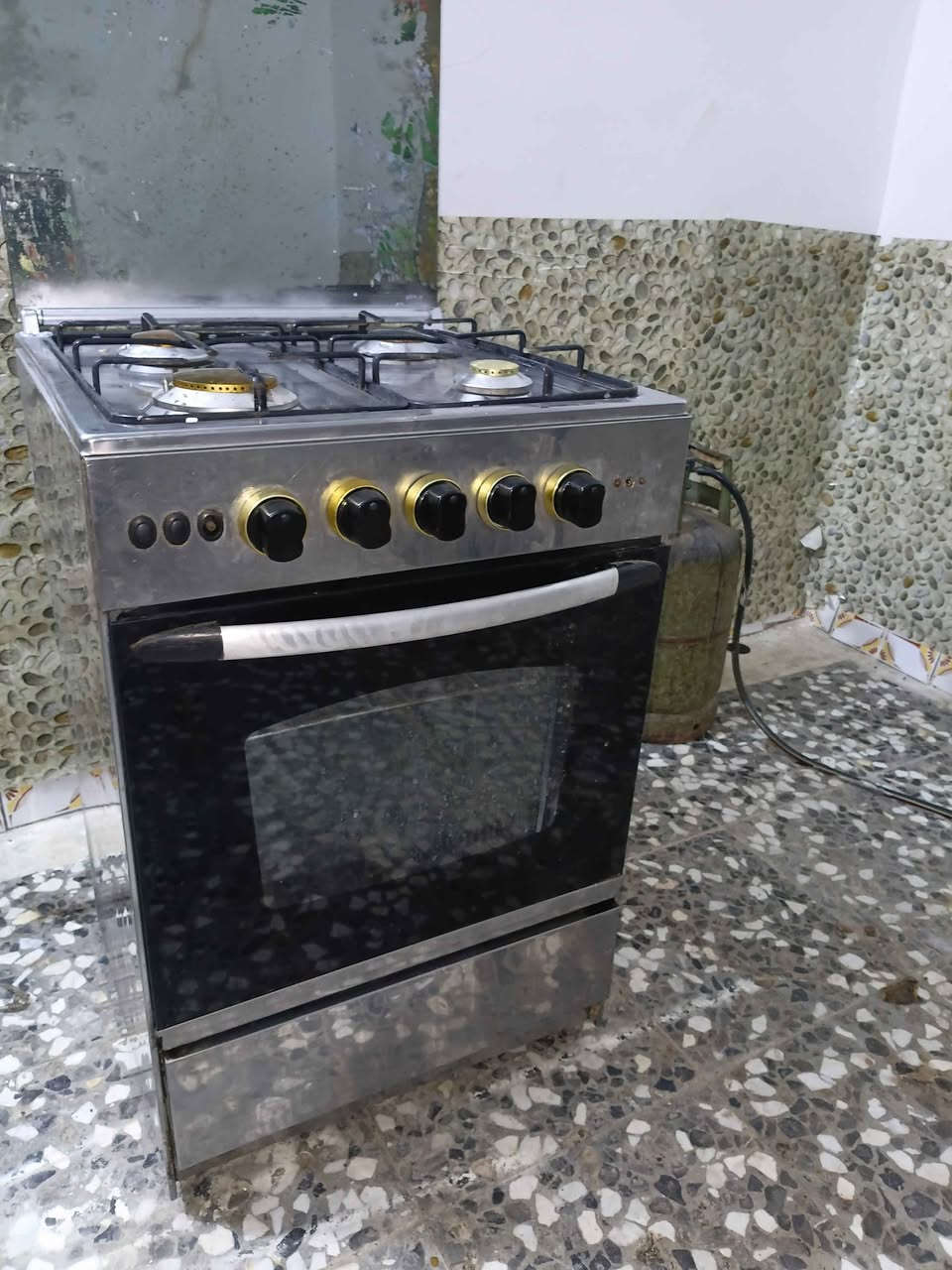 طباخ فريش مصري نضيف شغاله عفحص لسعر130 بغداد مدينه الصدر يوجد توصيل *********** بغداد, العراق
