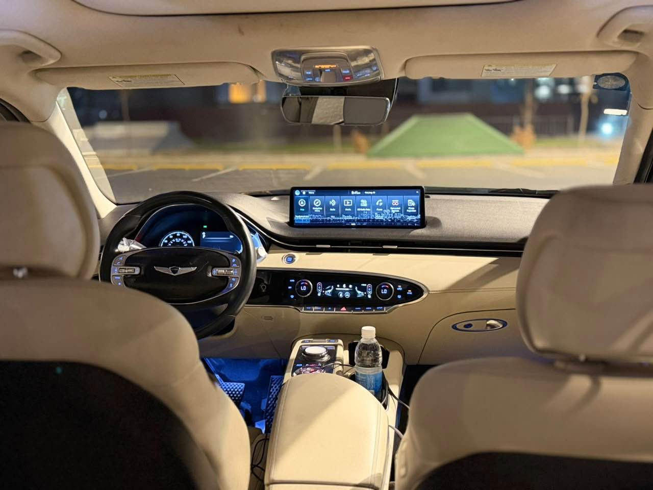 Genesis Gv70 2.5T Awd

وارد امريكي صور الحادث ورقم الشاصي بالمنشور تبديل بابين وجاملغ والبنيد مصلح ومصبوغ 
رقم بغداد شهداء وكالة عامة بسم المشتري

موديل 2024
مكينه 4 سلندر 2500 تيربو
دفع رباعي 4X4
سقف بانوراما 
بصمة تشغيل
بيبان بصمة
صندوق بصمة كهرباء 
كشنات خزّن ميموري 
كشنات جلد + تدفئة + تحكم كهرباء 
تدفئة ستيرن
شاشة كبيره 
نظام GPS
شاحن لاسلكي
كير ماوس
شفتات بالستيرن
تحكم ستيرن كهرباء 
رادار خلفي وامامي
رادار جانبي (نقطة عمياء)
حساسات خلفية
مري شفط وقلاب وترحيب
5 وضعيات قيادة 
وبعد هواي مواصفات 
السعر 240وبيها مجال كلش بسيط
بيع او مراوس حسب القناعه
للاستفسار ***********
*********** بغداد, العراق
