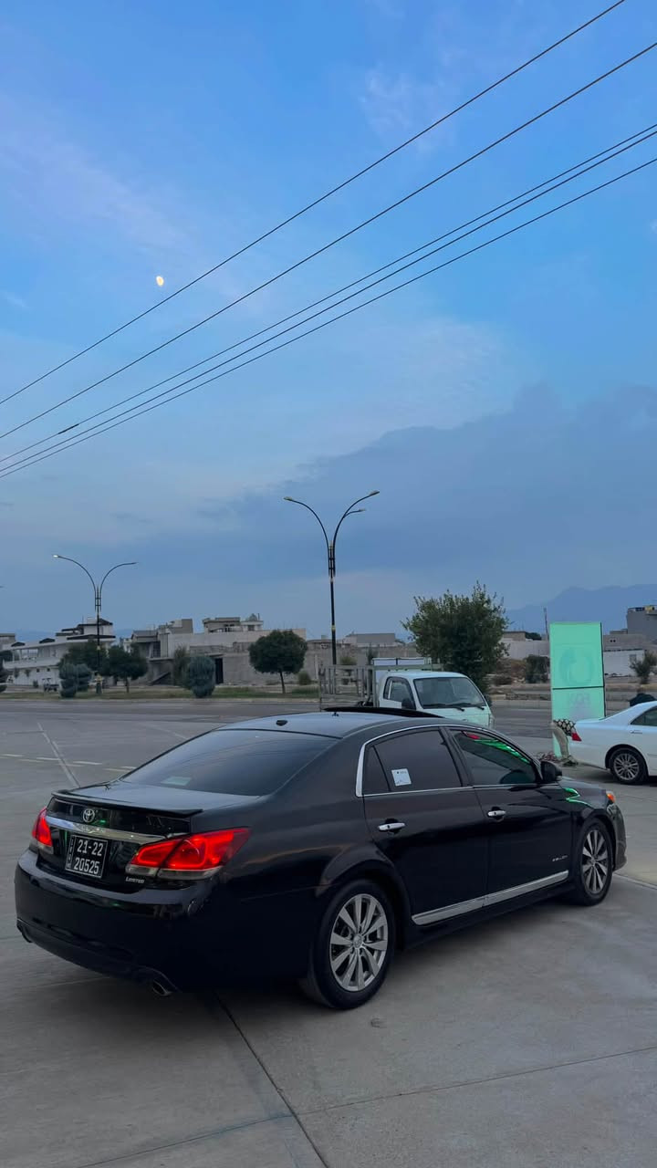 ٢٠١١ • ١٦١٠٠٠ كم • اصفر