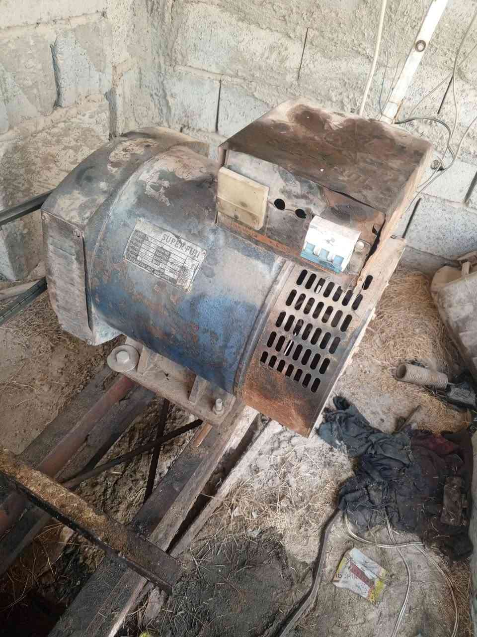 داينمو ١٠ كيفي للبيع المكان كرمه الفلوجه السعر ٣٠٠ وبيه مجال وإذا مراوس بسنكل اقبل ***********
