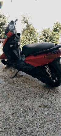 سكنس للبيع مكينه جديده ما بيه اي نص بس استاند تعليك موجود بس ناقصه شفت...