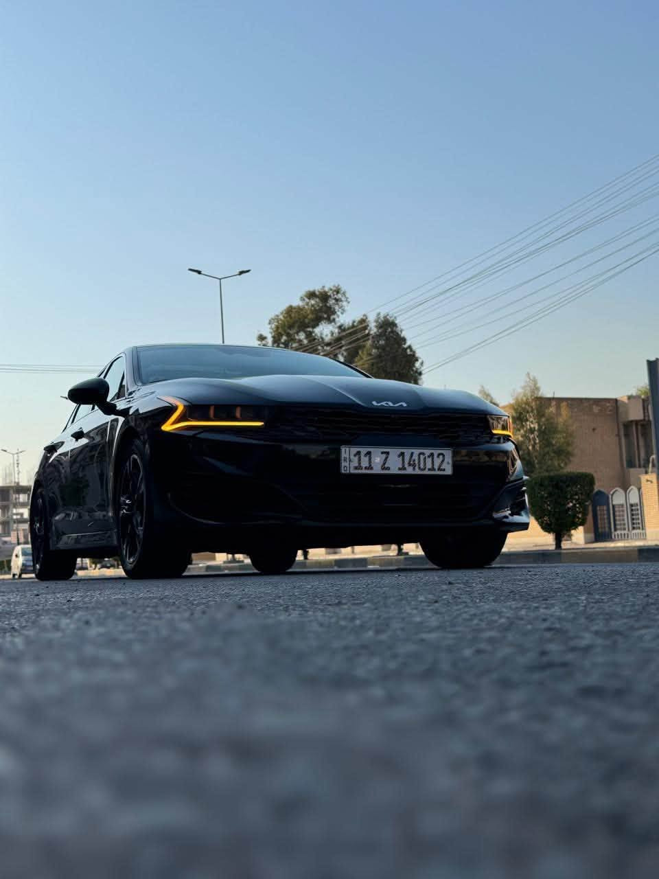 🔥 كيا K5 GT-Line 2023 — فول مواصفات للبيع 🔥
💰 السعر

*$165

* وبيامجال بسيط للجادين

📍 معلومات السيارة

* بغداد

* حرة باسمي

* تحويل ثاني يوم

* ماشية تقريباً 83 ألف كيلو، مو ميل

🚘 المواصفات

* محرك 1600 تيربو

* كير 8 نمر

* بانوراما

* بصمة وتشغيل عن بُعد

* رادار أمامي وجانبي وخلفي

* قيادة ذاتية ومحافظة على المسار

* شاشة مع CarPlay وكاميرا

* جلد ماروني بلادي

* تدفئة كشنات

* شاحن لاسلكي

* 5 مودات قيادة

* LED أمامي وخلفي

🔧 تفاصيل الحادث

* الحادث بالجاملغ والبنيد

* المبدلات نفس اللون وبدون صبغ

* الدشبول سليم وما طاك

* الرادارات والراديترات والكهربائيات ما واصلتهن الضربة

* كلشي راجع بلادي

* السيارة بدون صبغ حتى الدعامات

* فقط بارد وصبغ بالدواخل مال الجاملغ

رقم الشاصي موجود بالمنشور ،،،،

✅ الفحص

* المحرك

* الكير

* الصدر

* التبريد

* الكهربائيات

كلها شرط الفحص.

🆕 الإضافات والتجهيزات

* باتري جديد أمرون

* تايرات جديدة فورسلاند

* أرضيات تصعد بالدوسة

* أرضيات أصلية جديدة بالصندوق

* سبير وجك موجودات

📞 للتواصل واتس وتلي موجود:

***********

مكاني بغداد زيونة
🔥 سيارة كاملة من كل النواحي، والفحص يحكم.
