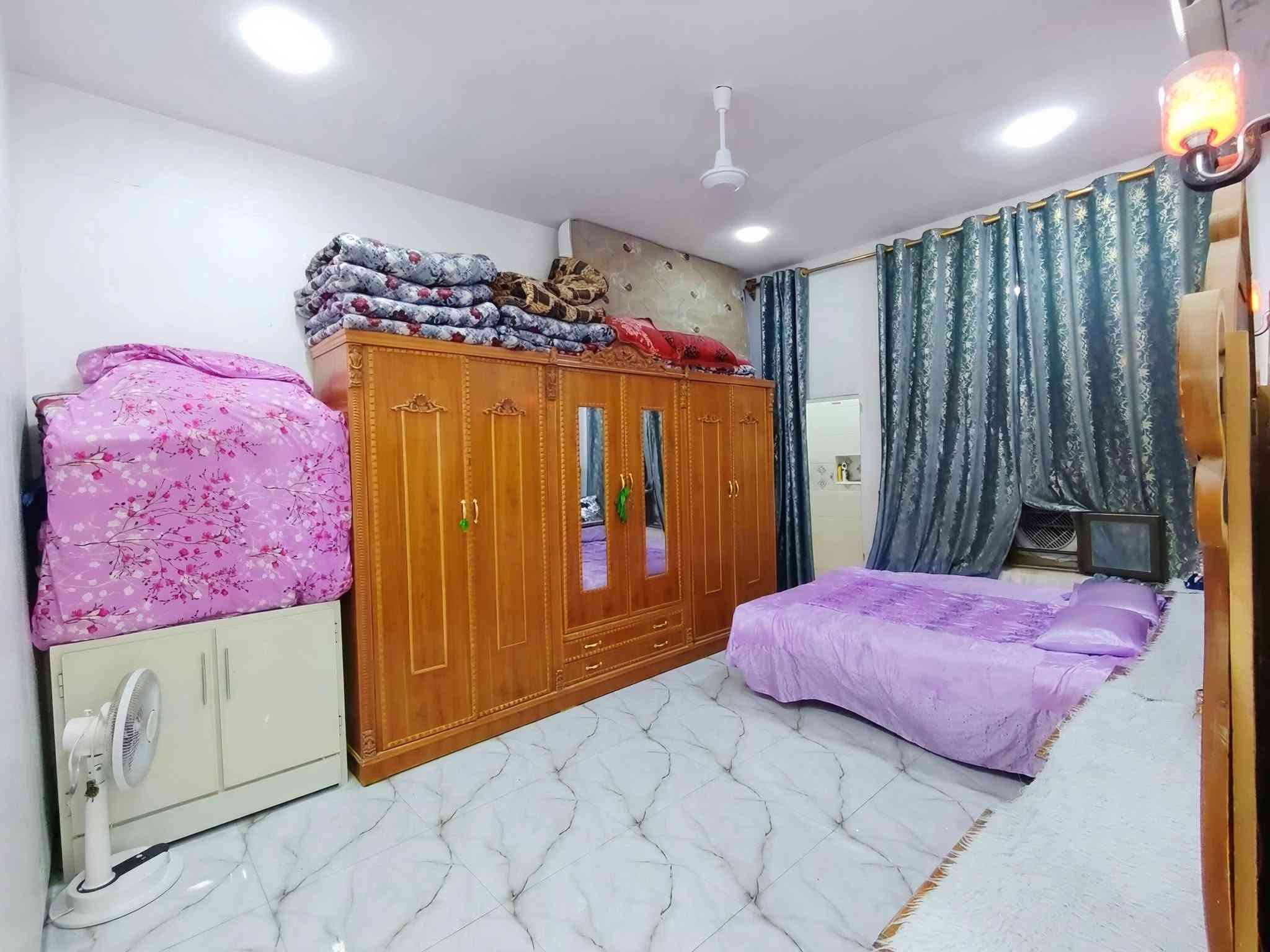 مشتمل طابقين طابو ملك صرف للبيع
حي الرسالة خلف مطعم حمادة الثاني
مساحته ١٣٥ متر بأسمي تحويل مباشر
غرفتين نوم وصالة ومطبخ واستقبال 
الطابق الثاني غرفتين بدون قاطع وبيتونه 
ملاحظة:
الطابق الأول جاهز من كلشي 
الطابق الثاني نقص لبخ وارضيه 
السعر 90 مليون الرقم ***********

نص مكتوب في الصور:
- ***********