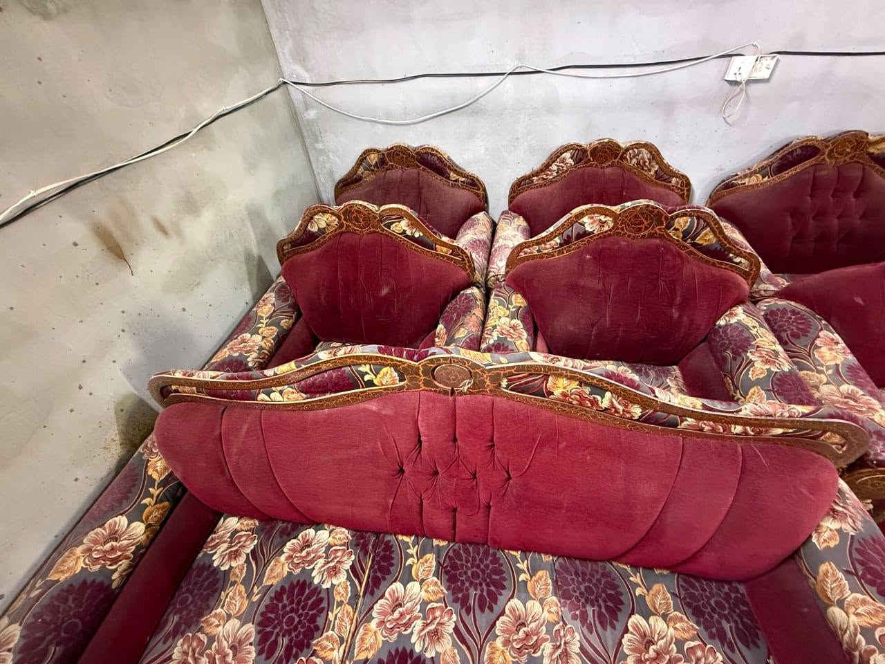 السلام عليكم تخم قنفات لبيع حيل نضيفات العنوان الفلوجه
رقم ***********
