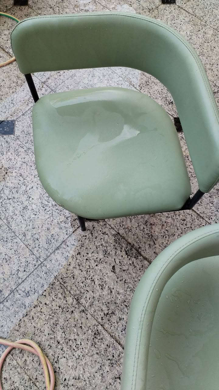 ميز طعام • للبيع • خاص